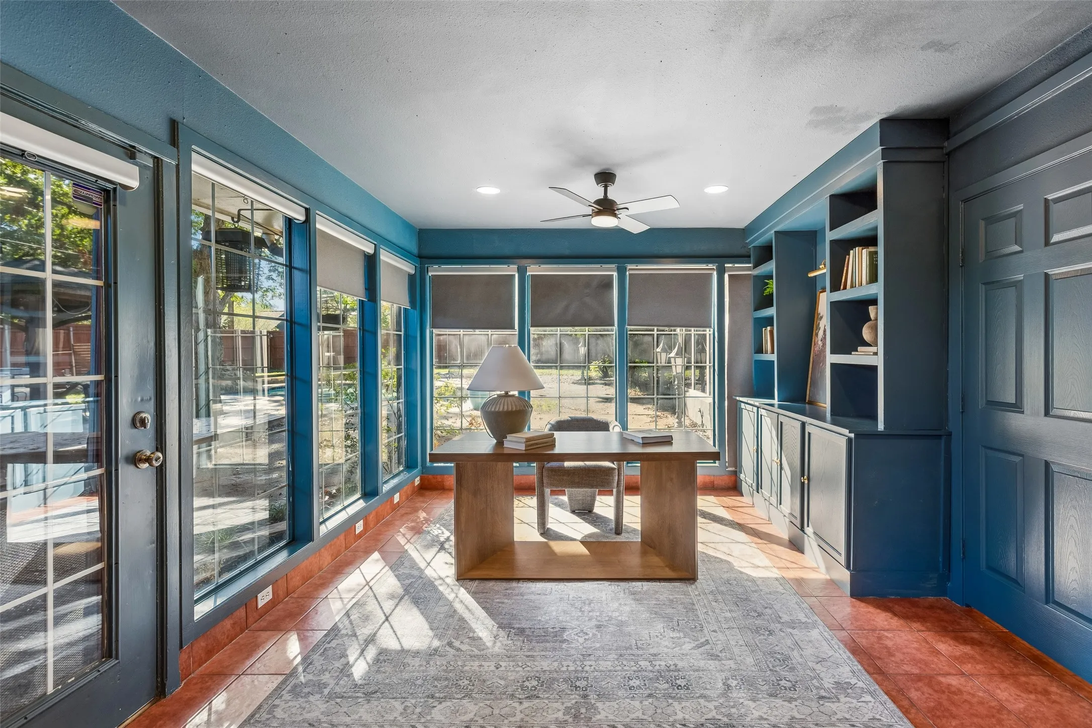 Single Family Residence For Sale in Dallas County , 807 N Tyler Street, Dallas, Texas 75208, 2 Bedroom, 2 Bathroom, 4 Garage spaces, 2,832 Sqft, built in 1925, mls#21401653, Real Estate Agent in Dallas, Homes For Sale in Dallas county, Homes For Sale in Dallas, Realtor in Dallas Texas, Real Estate Brokerage Independent Realty Texas, Luminita Cordes Realtor