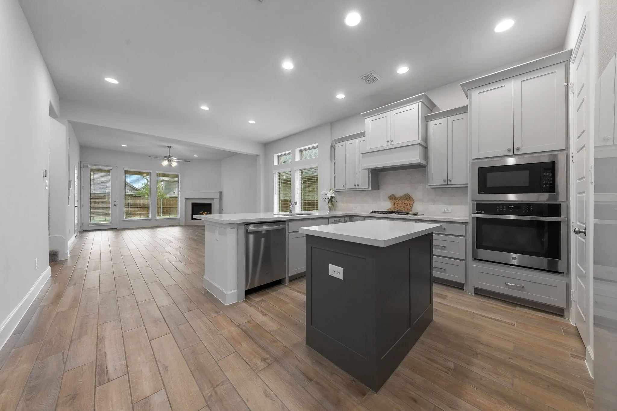 Single Family Residence For Sale in Rockwall County , 3033 Elmwood Street, Fate, Texas 75087, 4 Bedroom, 3 Bathroom, 2 Garage spaces, 2,480 Sqft, built in 2023, mls#21395389, Real Estate Agent in Fate, Homes For Sale in Rockwall county, Homes For Sale in Fate, Realtor in Fate Texas, Real Estate Brokerage Independent Realty Texas, Luminita Cordes Realtor