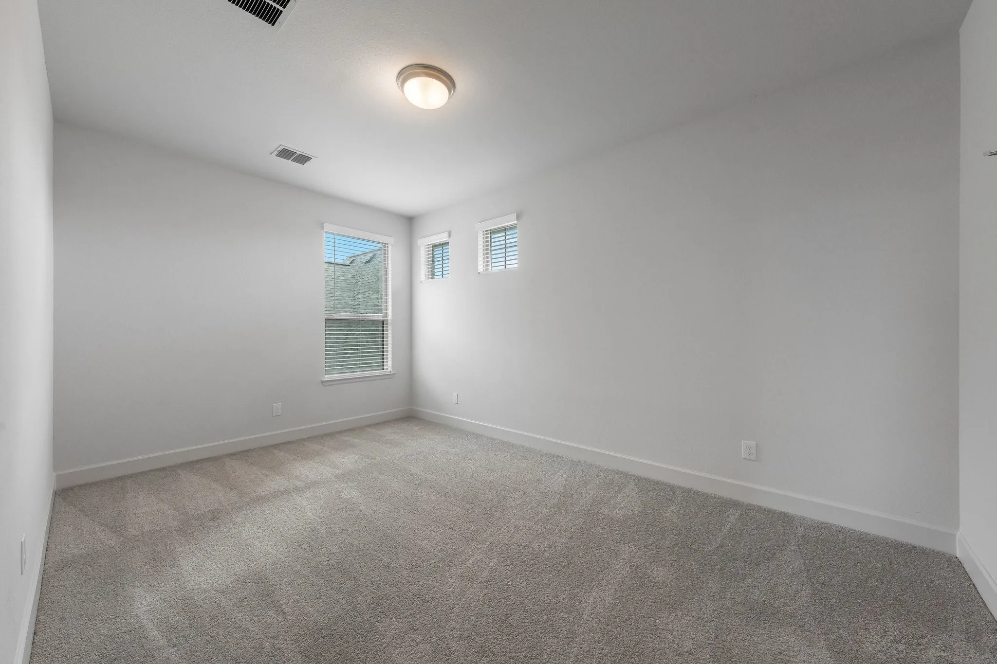 Single Family Residence For Sale in Rockwall County , 3033 Elmwood Street, Fate, Texas 75087, 4 Bedroom, 3 Bathroom, 2 Garage spaces, 2,480 Sqft, built in 2023, mls#21395389, Real Estate Agent in Fate, Homes For Sale in Rockwall county, Homes For Sale in Fate, Realtor in Fate Texas, Real Estate Brokerage Independent Realty Texas, Luminita Cordes Realtor
