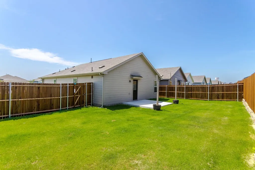 Single Family Residence For Rent in Kaufman County , 1912 Wild Orchard Lane, Crandall, Texas 75114, 3 Bedroom, 2 Bathroom, 2 Garage spaces, 1,363 Sqft, built in 2024, mls#21401772, Real Estate Agent in Crandall, Homes For Rent in Kaufman county, Homes For Rent in Crandall, Realtor in Crandall Texas, Real Estate Brokerage Independent Realty Texas, Luminita Cordes Realtor