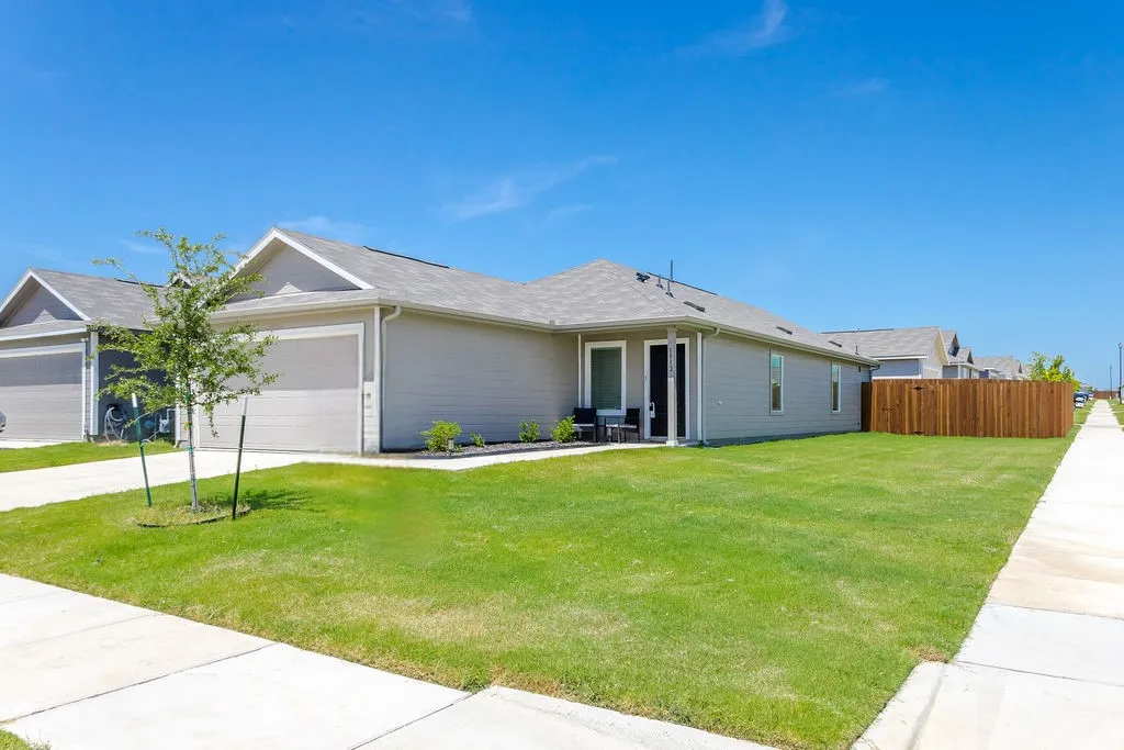 Single Family Residence For Rent in Kaufman County , 1912 Wild Orchard Lane, Crandall, Texas 75114, 3 Bedroom, 2 Bathroom, 2 Garage spaces, 1,363 Sqft, built in 2024, mls#21401772, Real Estate Agent in Crandall, Homes For Rent in Kaufman county, Homes For Rent in Crandall, Realtor in Crandall Texas, Real Estate Brokerage Independent Realty Texas, Luminita Cordes Realtor