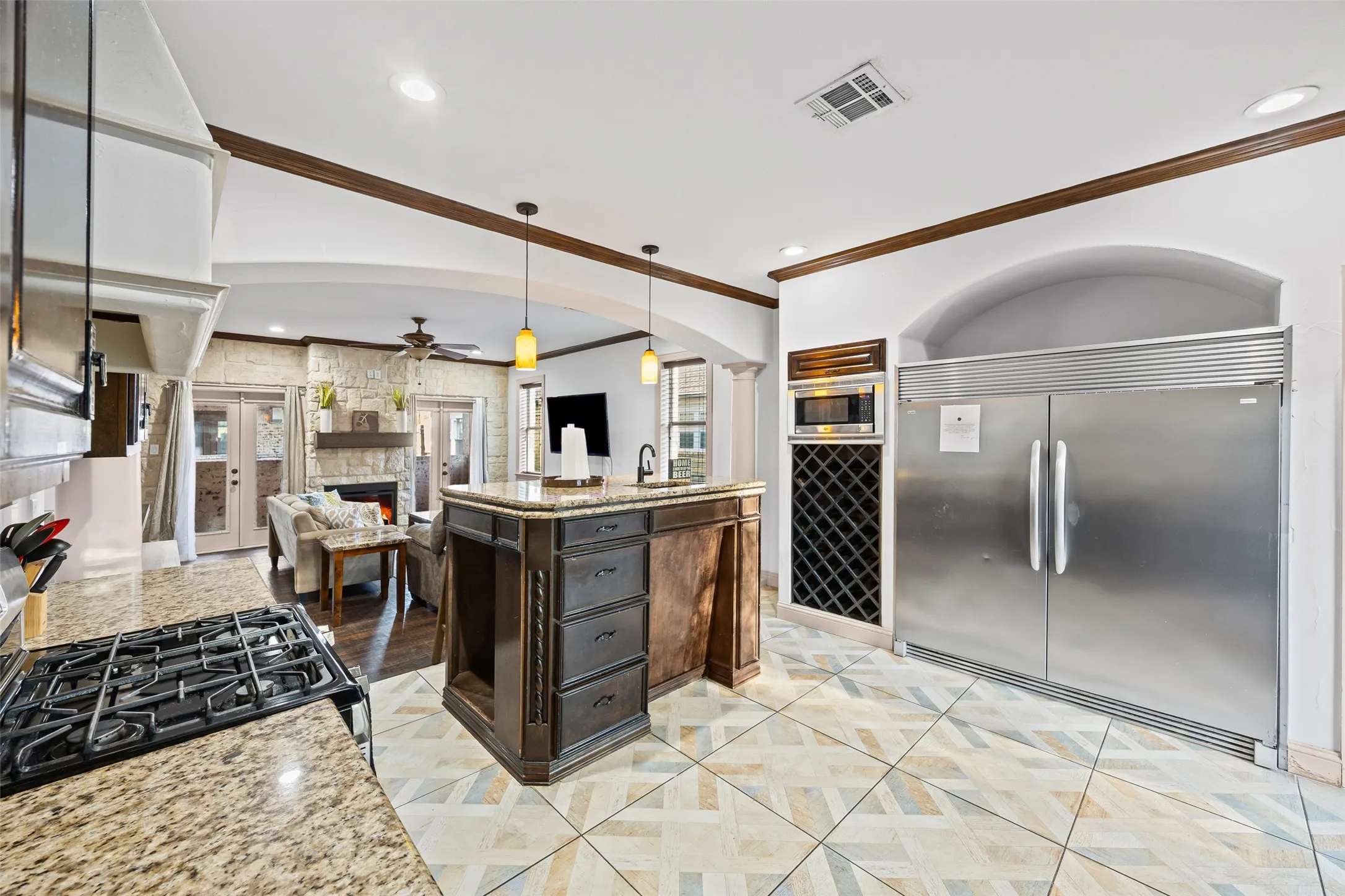 Kitchen on level 2