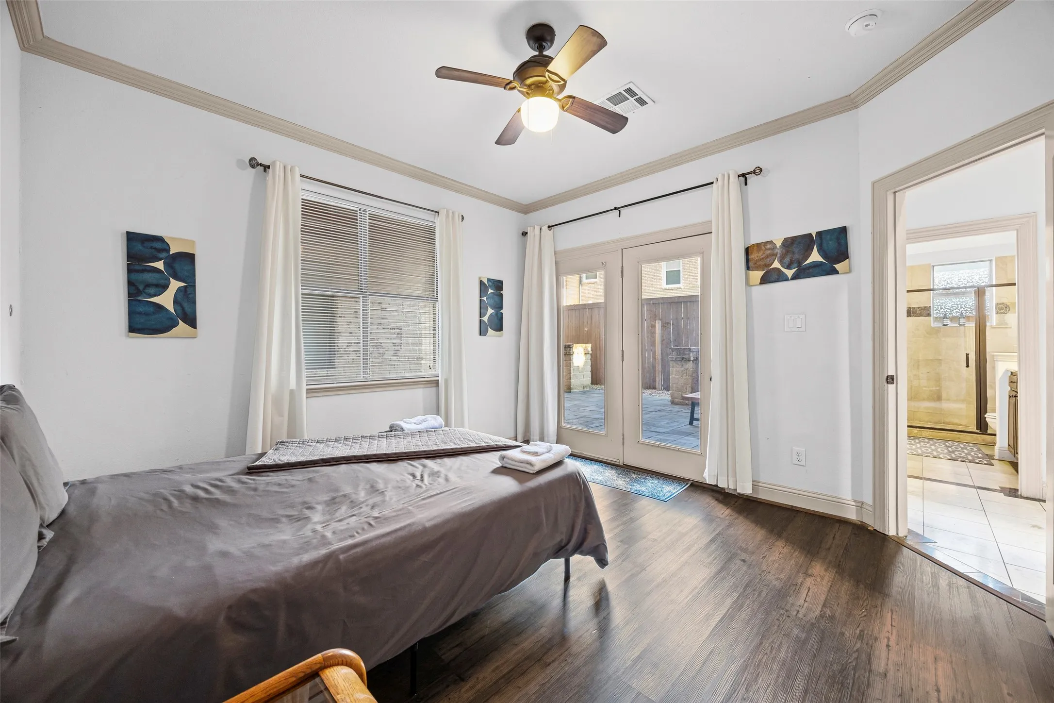 Bedroom #2 on level 1 (unit 5100 only)