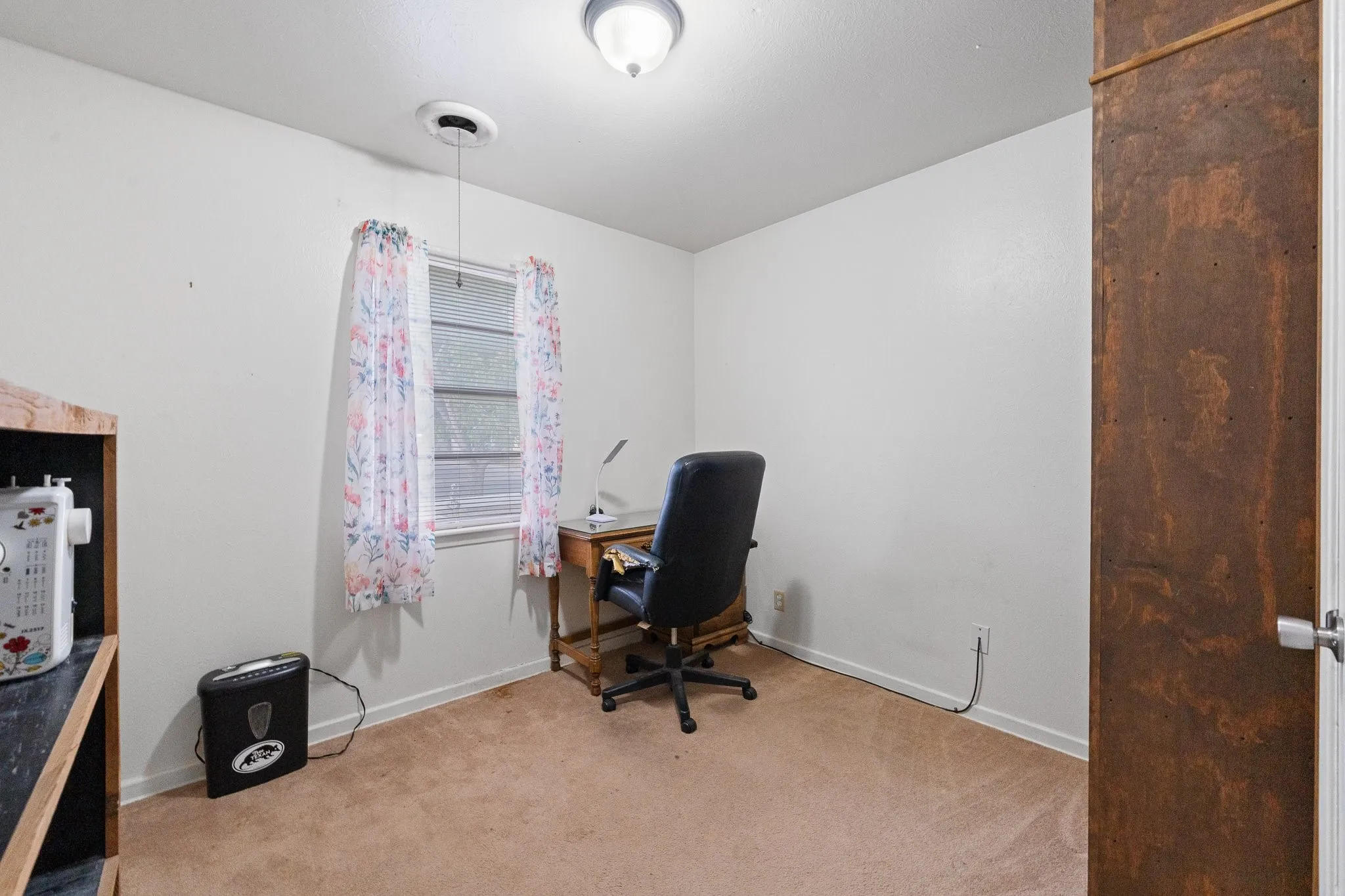 Single Family Residence For Sale in Johnson County , 508 NW Newton Drive, Burleson, Texas 76028, 3 Bedroom, 2 Bathroom, 1 Garage spaces, 1,193 Sqft, built in 1970, mls#21401760, Real Estate Agent in Burleson, Homes For Sale in Johnson county, Homes For Sale in Burleson, Realtor in Burleson Texas, Real Estate Brokerage Independent Realty Texas, Luminita Cordes Realtor