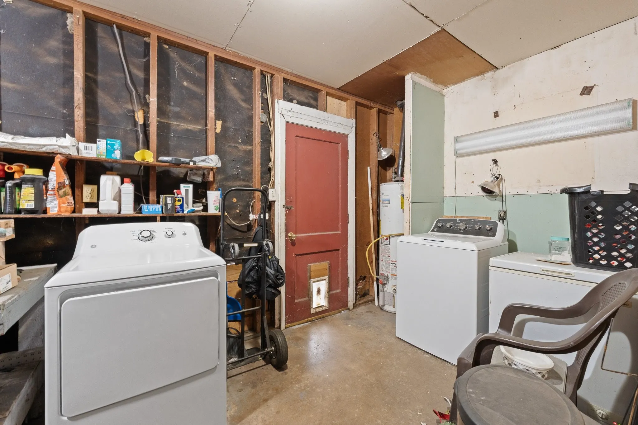 Single Family Residence For Sale in Johnson County , 508 NW Newton Drive, Burleson, Texas 76028, 3 Bedroom, 2 Bathroom, 1 Garage spaces, 1,193 Sqft, built in 1970, mls#21401760, Real Estate Agent in Burleson, Homes For Sale in Johnson county, Homes For Sale in Burleson, Realtor in Burleson Texas, Real Estate Brokerage Independent Realty Texas, Luminita Cordes Realtor