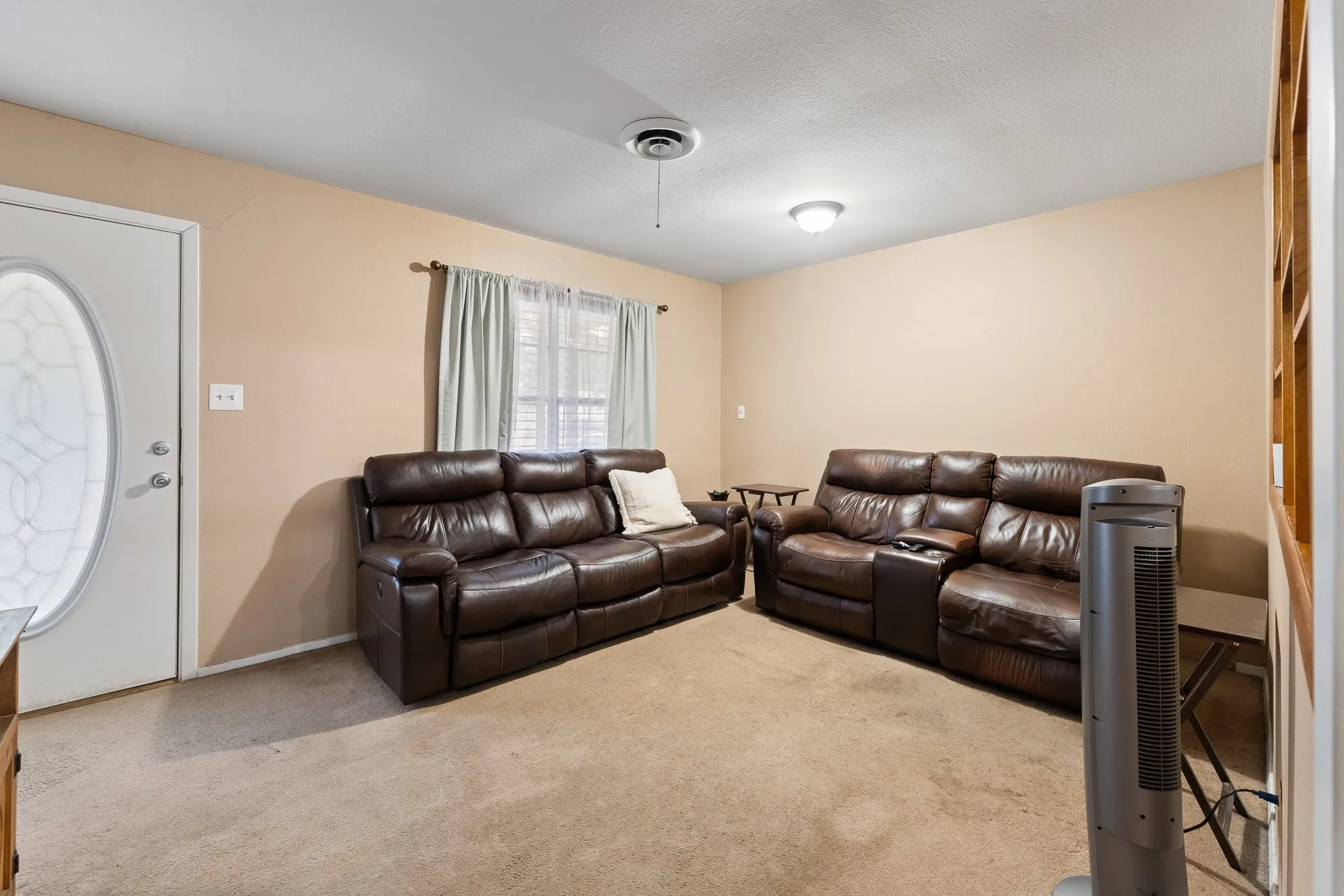 Single Family Residence For Sale in Johnson County , 508 NW Newton Drive, Burleson, Texas 76028, 3 Bedroom, 2 Bathroom, 1 Garage spaces, 1,193 Sqft, built in 1970, mls#21401760, Real Estate Agent in Burleson, Homes For Sale in Johnson county, Homes For Sale in Burleson, Realtor in Burleson Texas, Real Estate Brokerage Independent Realty Texas, Luminita Cordes Realtor