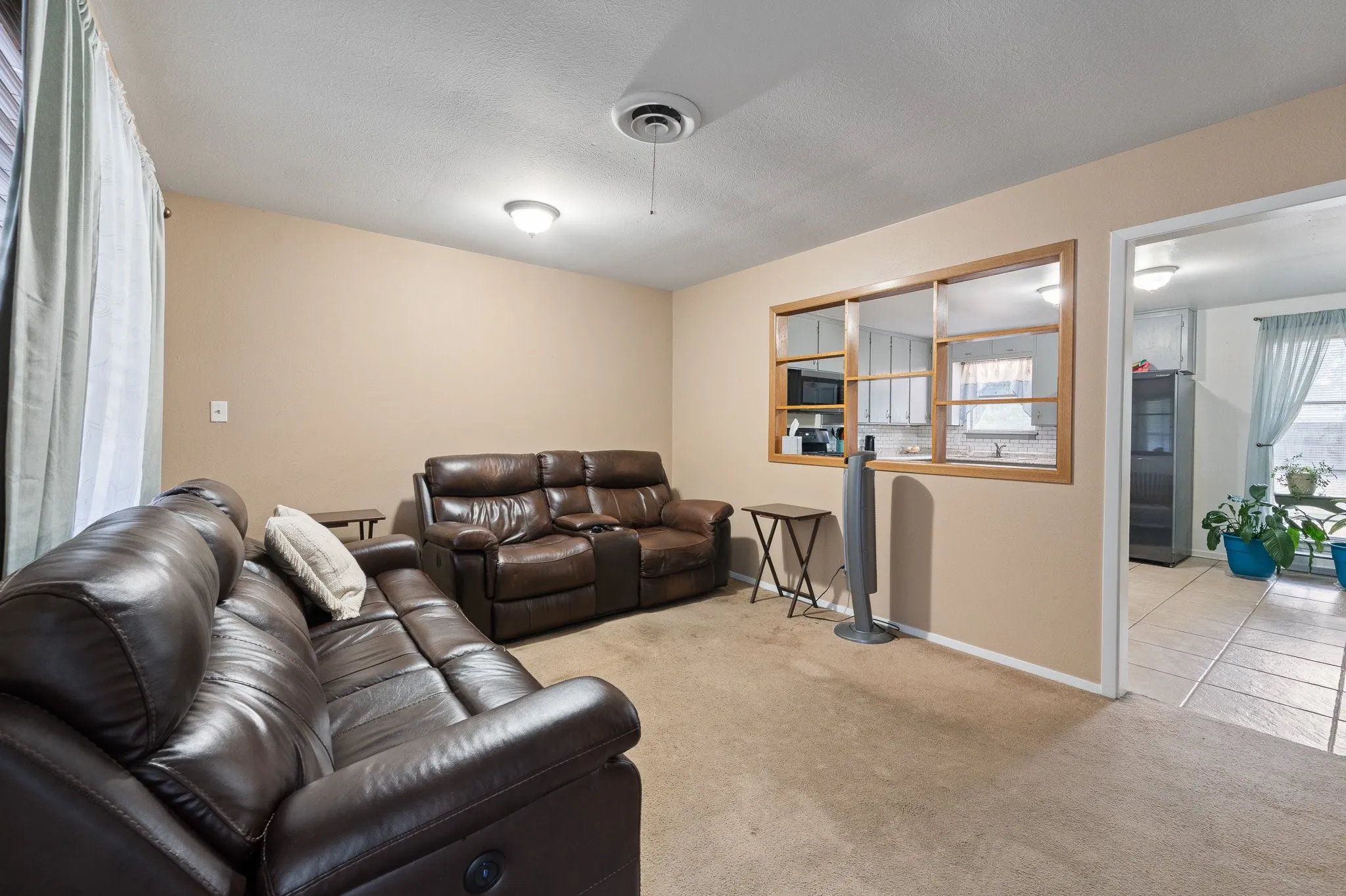 Single Family Residence For Sale in Johnson County , 508 NW Newton Drive, Burleson, Texas 76028, 3 Bedroom, 2 Bathroom, 1 Garage spaces, 1,193 Sqft, built in 1970, mls#21401760, Real Estate Agent in Burleson, Homes For Sale in Johnson county, Homes For Sale in Burleson, Realtor in Burleson Texas, Real Estate Brokerage Independent Realty Texas, Luminita Cordes Realtor