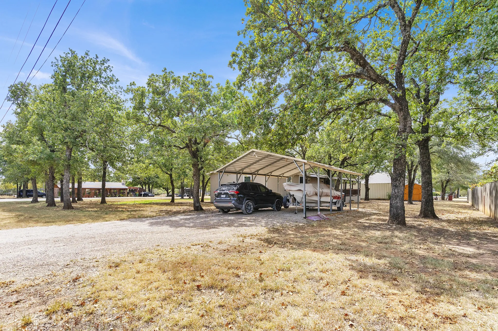 Manufactured Home For Sale in Hill County , 119 Post Oak Road, Whitney, Texas 76692, 3 Bedroom, 2 Bathroom, Garage spaces, 1,456 Sqft, built in 2016, mls#21401782, Real Estate Agent in Whitney, Homes For Sale in Hill county, Homes For Sale in Whitney, Realtor in Whitney Texas, Real Estate Brokerage Independent Realty Texas, Luminita Cordes Realtor