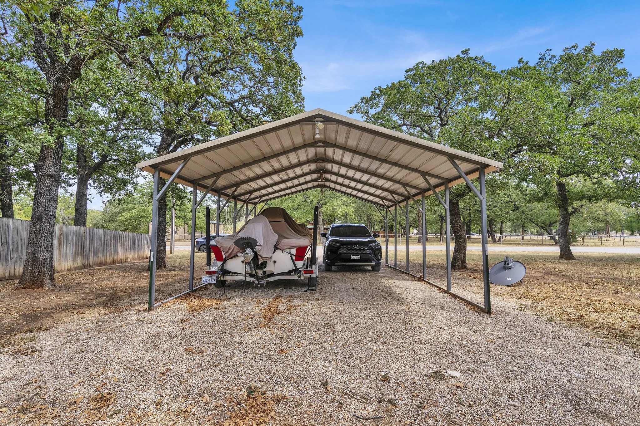 Manufactured Home For Sale in Hill County , 119 Post Oak Road, Whitney, Texas 76692, 3 Bedroom, 2 Bathroom, Garage spaces, 1,456 Sqft, built in 2016, mls#21401782, Real Estate Agent in Whitney, Homes For Sale in Hill county, Homes For Sale in Whitney, Realtor in Whitney Texas, Real Estate Brokerage Independent Realty Texas, Luminita Cordes Realtor