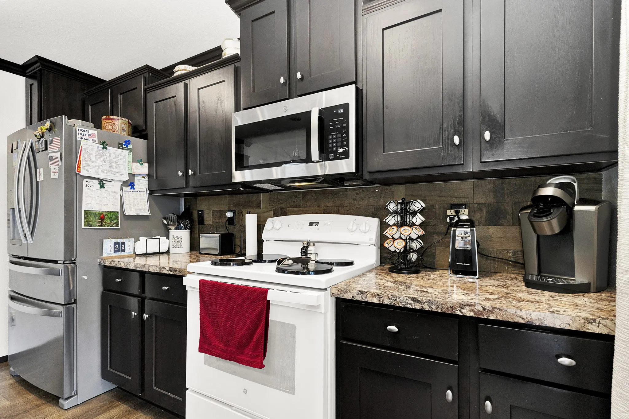 Manufactured Home For Sale in Hill County , 119 Post Oak Road, Whitney, Texas 76692, 3 Bedroom, 2 Bathroom, Garage spaces, 1,456 Sqft, built in 2016, mls#21401782, Real Estate Agent in Whitney, Homes For Sale in Hill county, Homes For Sale in Whitney, Realtor in Whitney Texas, Real Estate Brokerage Independent Realty Texas, Luminita Cordes Realtor