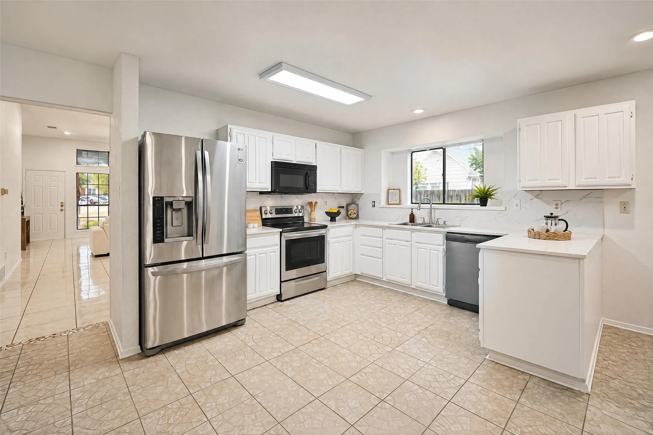 Single Family Residence For Sale in Dallas County , 2650 Princewood Drive, Garland, Texas 75040, 3 Bedroom, 2 Bathroom, 2 Garage spaces, 1,868 Sqft, built in 1986, mls#21401826, Real Estate Agent in Garland, Homes For Sale in Dallas county, Homes For Sale in Garland, Realtor in Garland Texas, Real Estate Brokerage Independent Realty Texas, Luminita Cordes Realtor