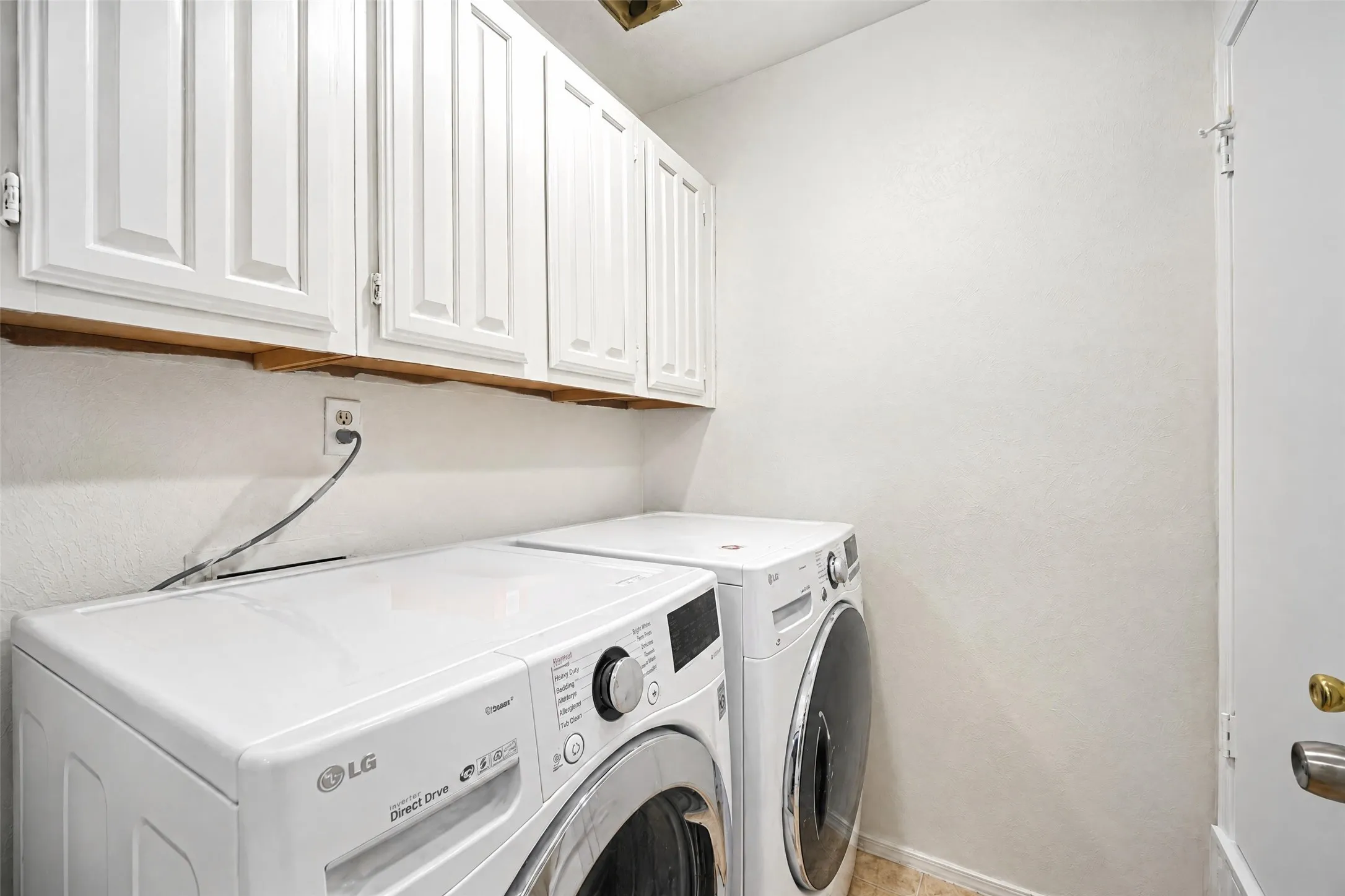 Single Family Residence For Sale in Dallas County , 2650 Princewood Drive, Garland, Texas 75040, 3 Bedroom, 2 Bathroom, 2 Garage spaces, 1,868 Sqft, built in 1986, mls#21401826, Real Estate Agent in Garland, Homes For Sale in Dallas county, Homes For Sale in Garland, Realtor in Garland Texas, Real Estate Brokerage Independent Realty Texas, Luminita Cordes Realtor