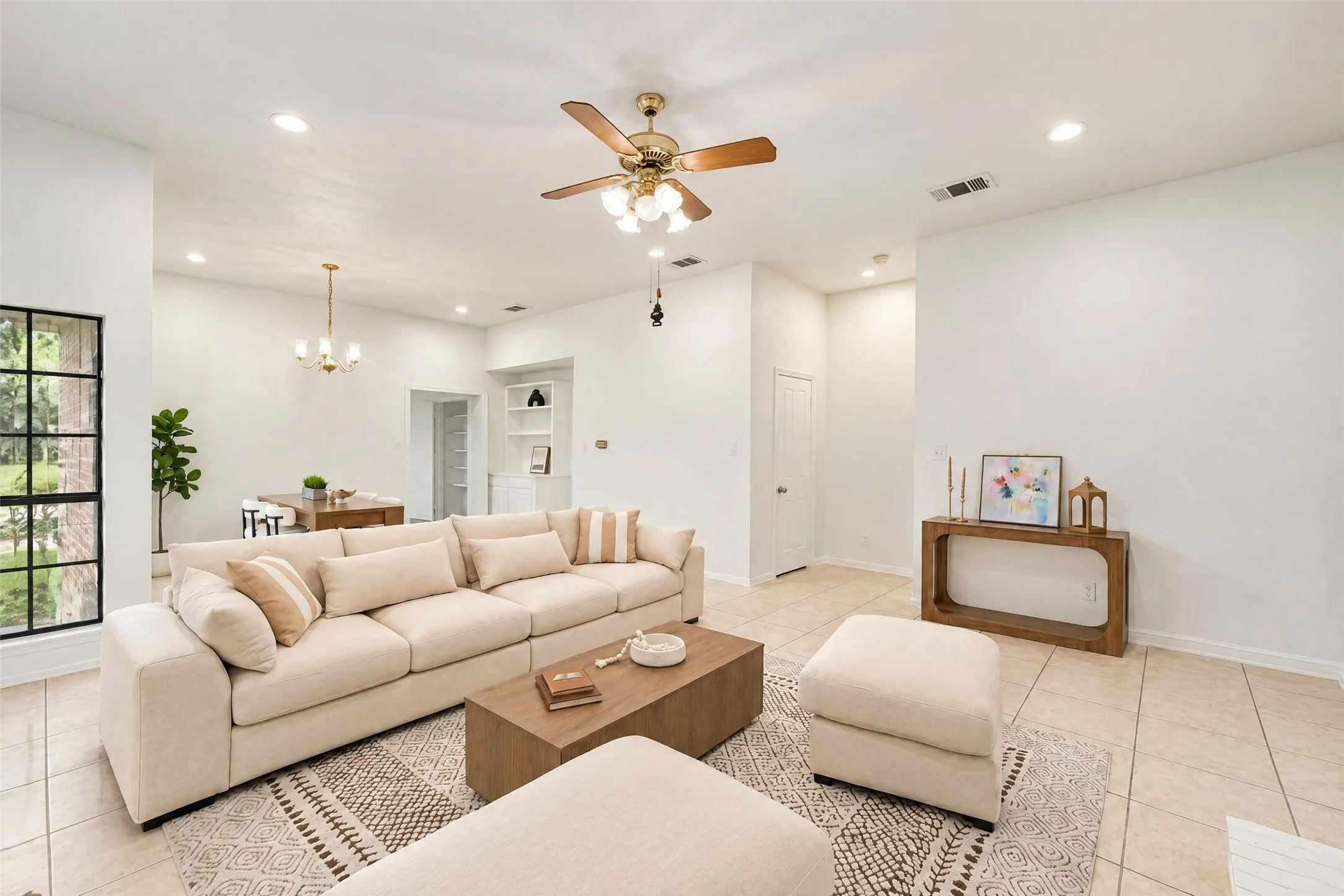 Single Family Residence For Sale in Dallas County , 2650 Princewood Drive, Garland, Texas 75040, 3 Bedroom, 2 Bathroom, 2 Garage spaces, 1,868 Sqft, built in 1986, mls#21401826, Real Estate Agent in Garland, Homes For Sale in Dallas county, Homes For Sale in Garland, Realtor in Garland Texas, Real Estate Brokerage Independent Realty Texas, Luminita Cordes Realtor