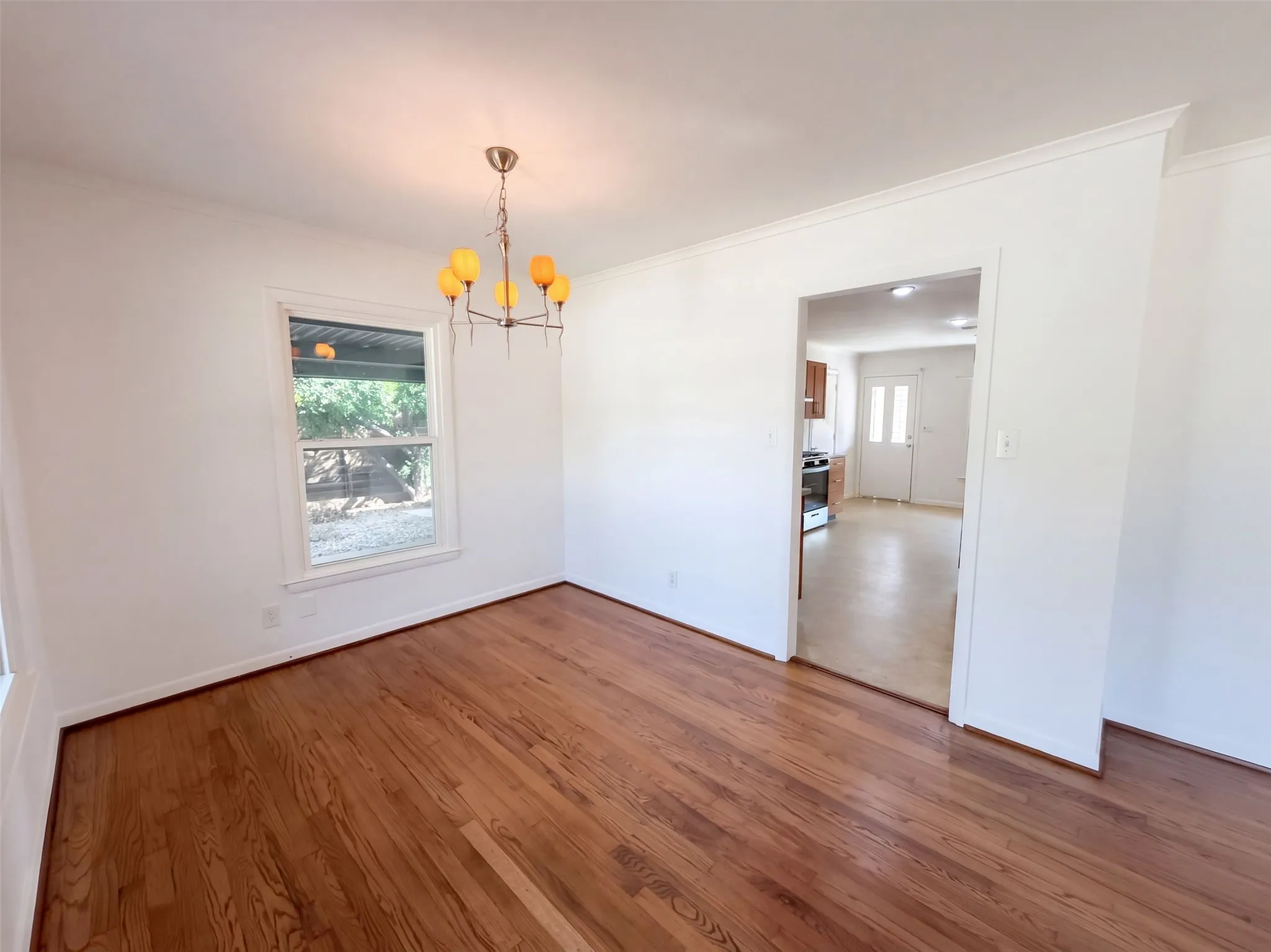 Single Family Residence For Sale in Tarrant County , 3009 Tex Boulevard, Fort Worth, Texas 76116, 3 Bedroom, 1 Bathroom, Garage spaces, 1,498 Sqft, built in 1954, mls#21401832, Real Estate Agent in Fort Worth, Homes For Sale in Tarrant county, Homes For Sale in Fort Worth, Realtor in Fort Worth Texas, Real Estate Brokerage Independent Realty Texas, Luminita Cordes Realtor