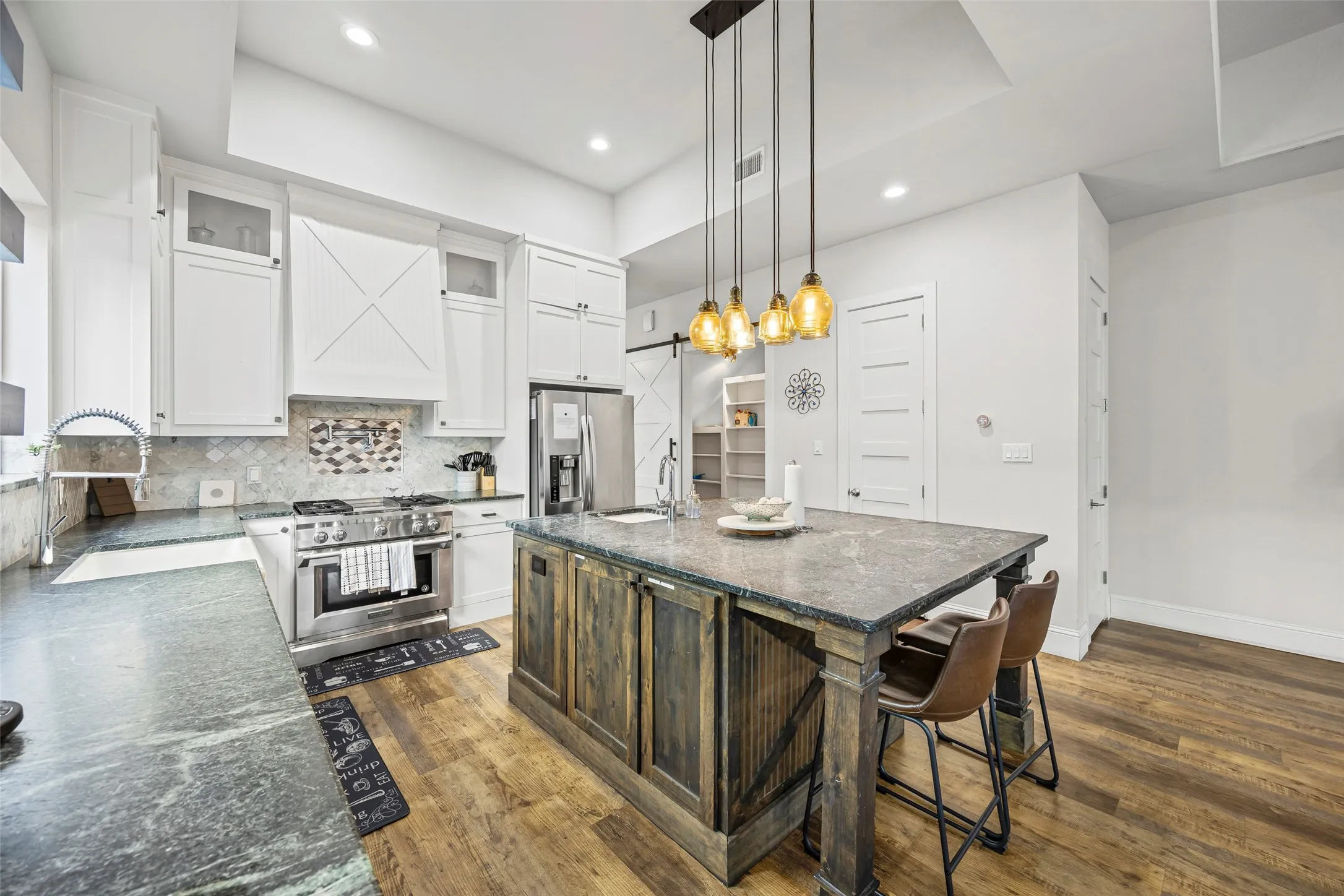 Large center island with breakfast bar