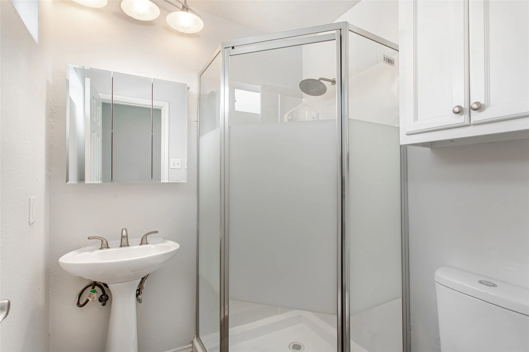 Condominium For Sale in Dallas County , 4104 N Hall Street 216, Dallas, Texas 75219, 2 Bedroom, 2 Bathroom, Garage spaces, 922 Sqft, built in 1985, mls#21400519, Real Estate Agent in Dallas, Homes For Sale in Dallas county, Homes For Sale in Dallas, Realtor in Dallas Texas, Real Estate Brokerage Independent Realty Texas, Luminita Cordes Realtor