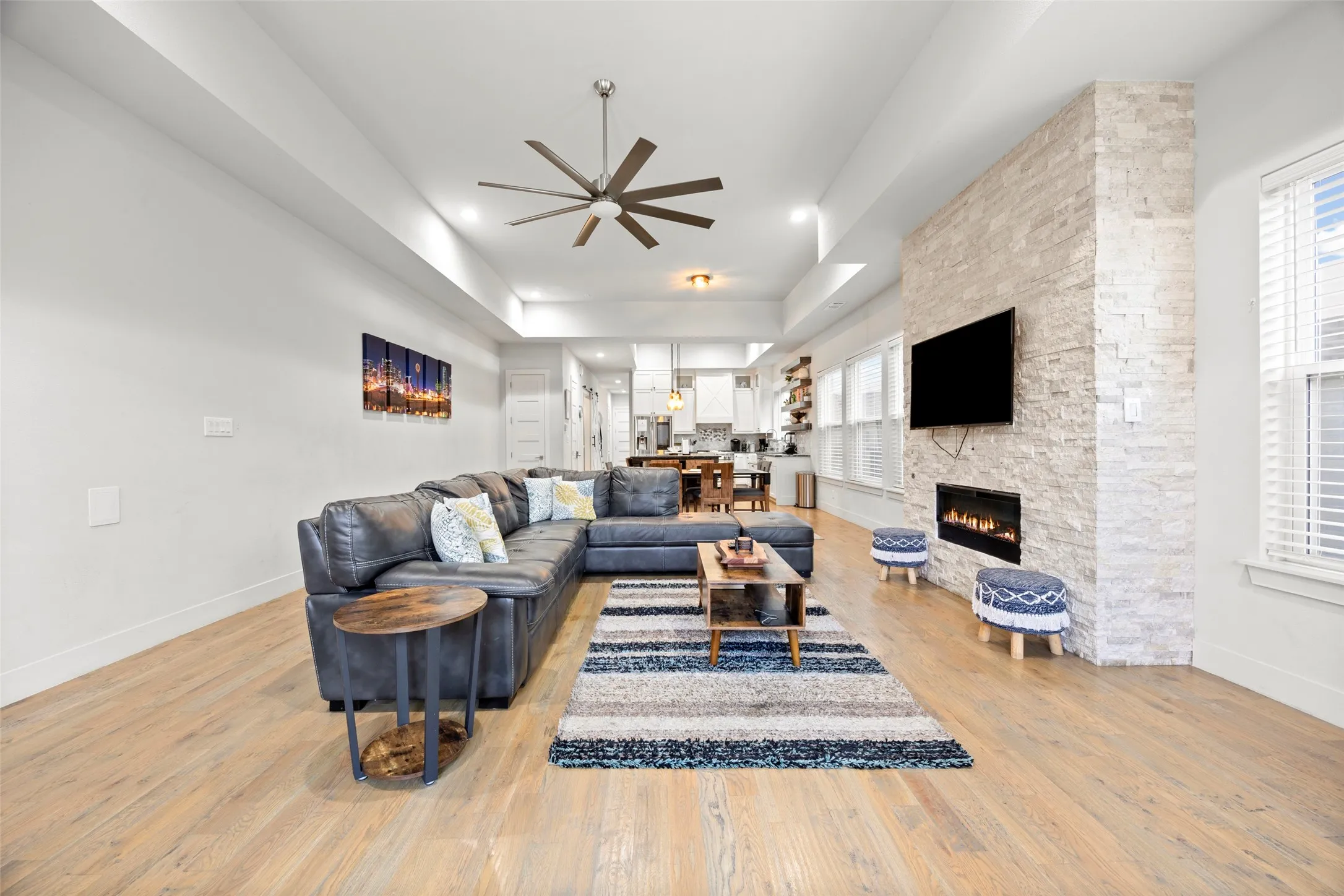 Awesome, open floor plan! The kitchen, dining and living rooms all flow together