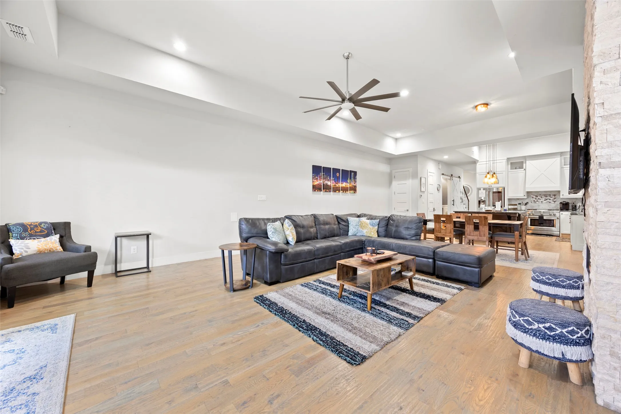 Awesome, open floor plan! The kitchen, dining and living rooms all flow together