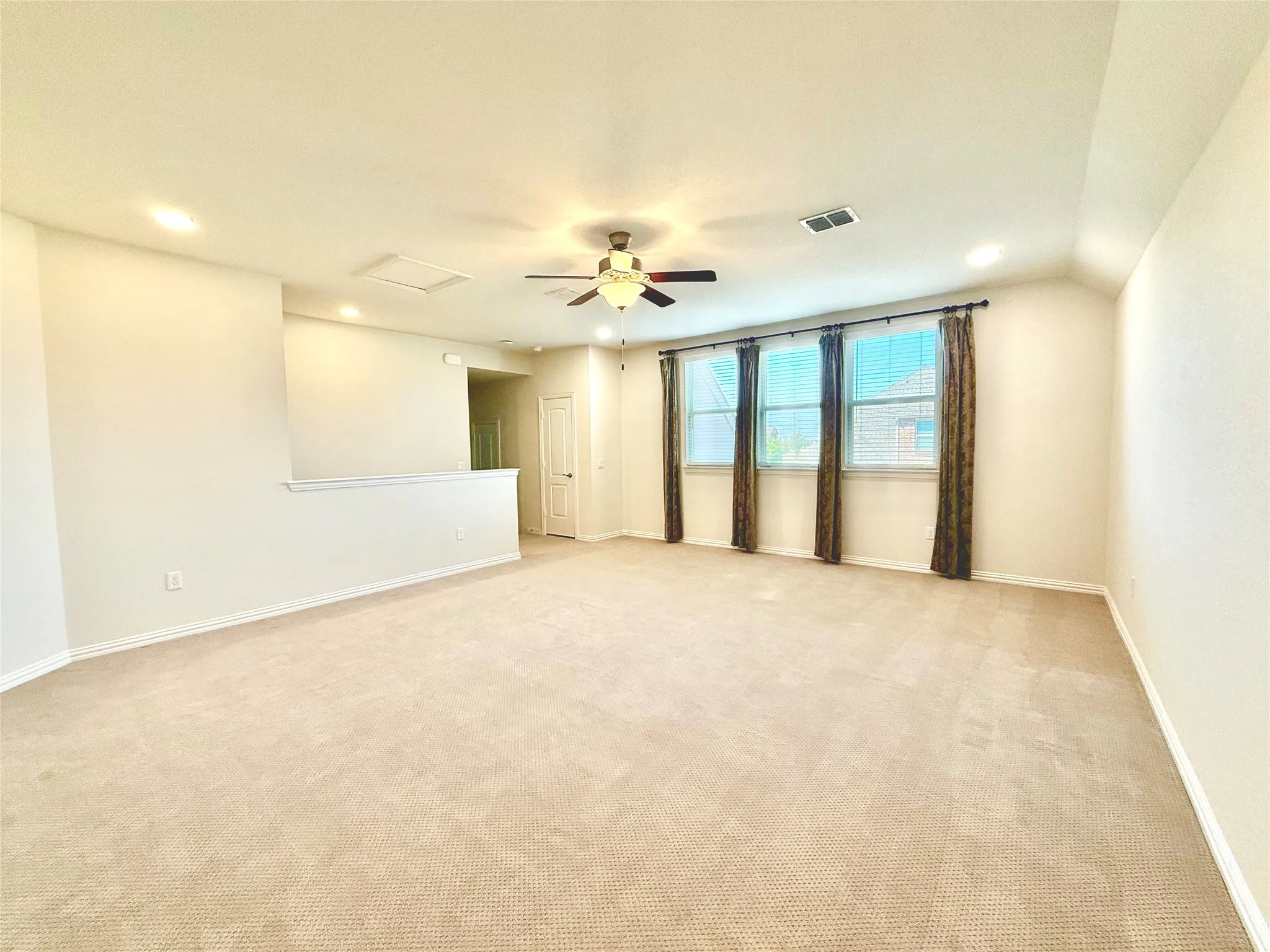 Single Family Residence For Rent in Collin County , 11012 Carrizo Road, Frisco, Texas 75035, 4 Bedroom, 4 Bathroom, 2 Garage spaces, 3,283 Sqft, built in 2019, mls#21401816, Real Estate Agent in Frisco, Homes For Rent in Collin county, Homes For Rent in Frisco, Realtor in Frisco Texas, Real Estate Brokerage Independent Realty Texas, Luminita Cordes Realtor