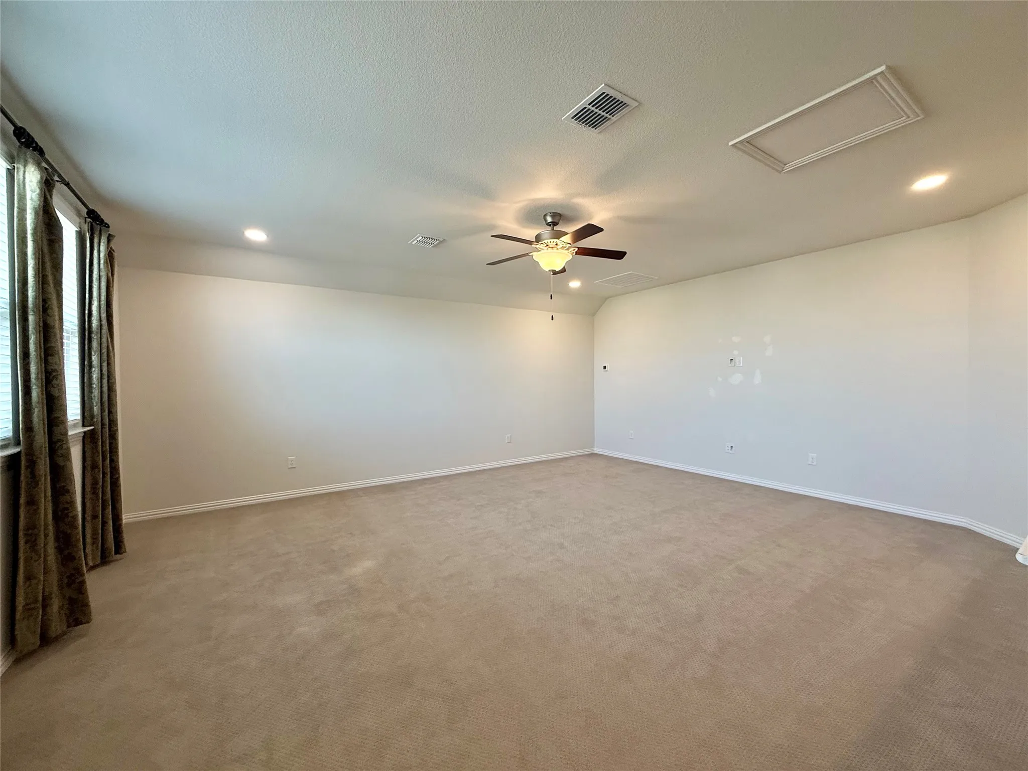 Single Family Residence For Rent in Collin County , 11012 Carrizo Road, Frisco, Texas 75035, 4 Bedroom, 4 Bathroom, 2 Garage spaces, 3,283 Sqft, built in 2019, mls#21401816, Real Estate Agent in Frisco, Homes For Rent in Collin county, Homes For Rent in Frisco, Realtor in Frisco Texas, Real Estate Brokerage Independent Realty Texas, Luminita Cordes Realtor