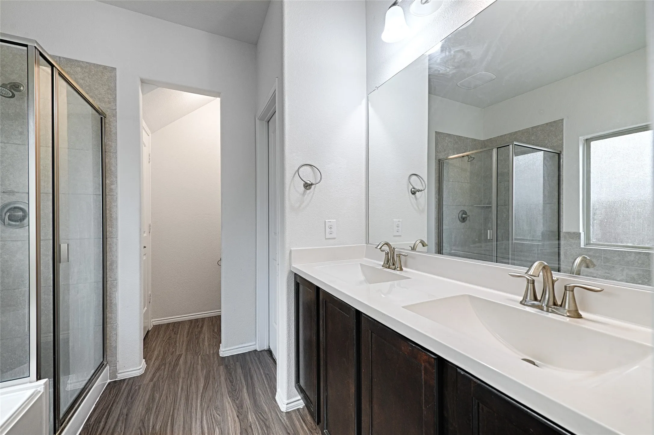 Single Family Residence For Rent in Kaufman County , 4017 Springfield Lane, Heartland, Texas 75126, 4 Bedroom, 3 Bathroom, 2 Garage spaces, 2,204 Sqft, built in 2019, mls#21399477, Real Estate Agent in Heartland, Homes For Rent in Kaufman county, Homes For Rent in Heartland, Realtor in Heartland Texas, Real Estate Brokerage Independent Realty Texas, Luminita Cordes Realtor