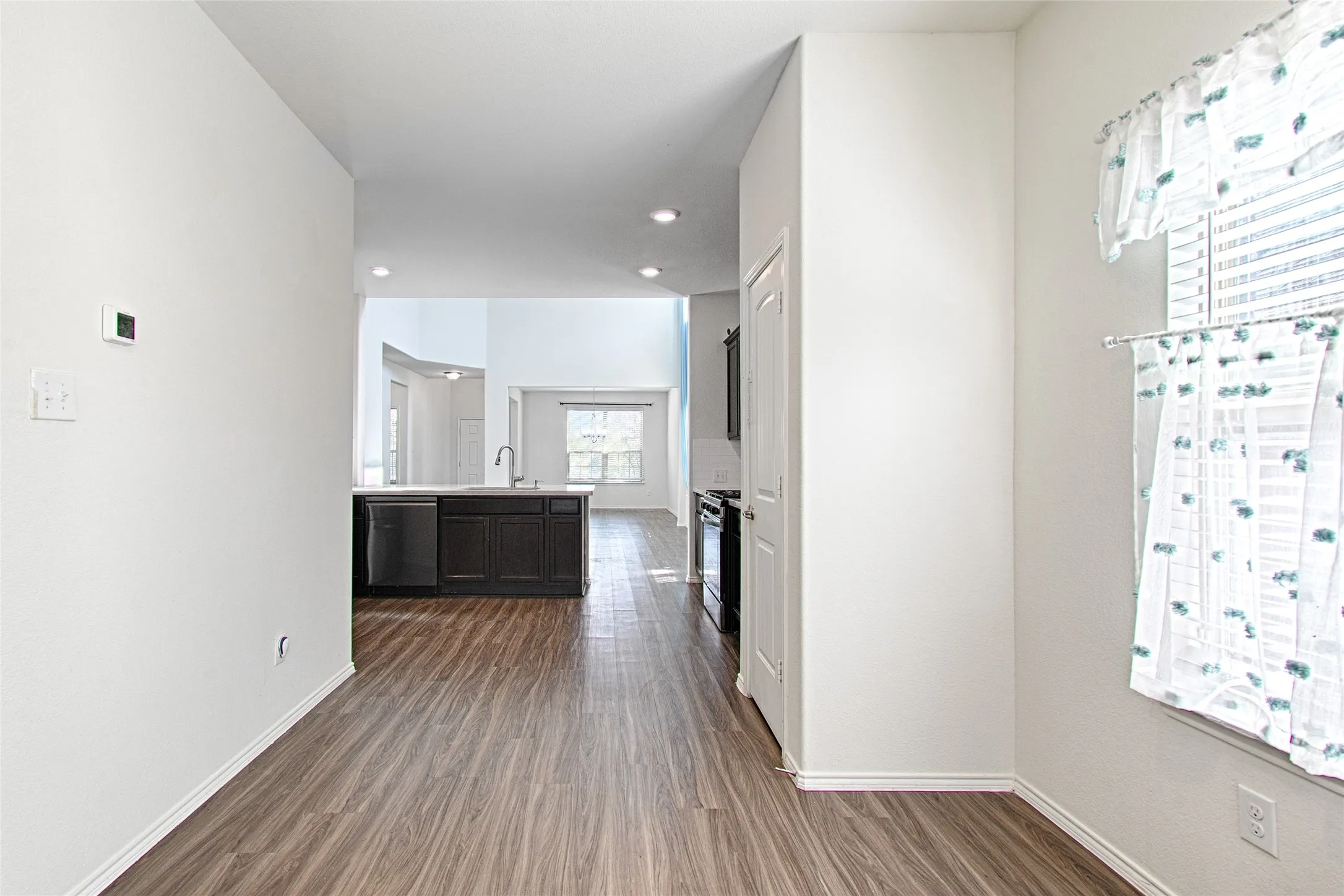 Single Family Residence For Rent in Kaufman County , 4017 Springfield Lane, Heartland, Texas 75126, 4 Bedroom, 3 Bathroom, 2 Garage spaces, 2,204 Sqft, built in 2019, mls#21399477, Real Estate Agent in Heartland, Homes For Rent in Kaufman county, Homes For Rent in Heartland, Realtor in Heartland Texas, Real Estate Brokerage Independent Realty Texas, Luminita Cordes Realtor