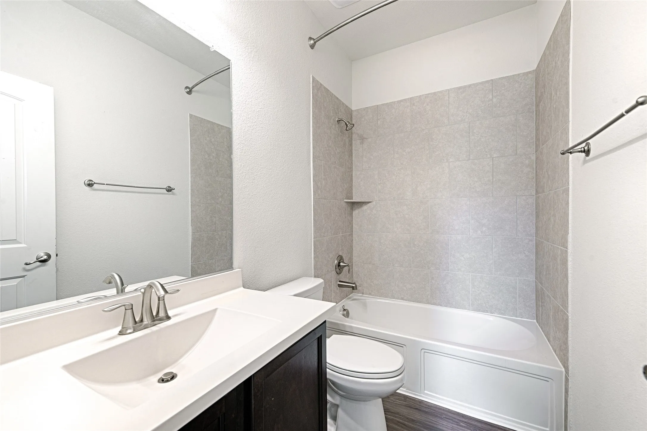 Single Family Residence For Rent in Kaufman County , 4017 Springfield Lane, Heartland, Texas 75126, 4 Bedroom, 3 Bathroom, 2 Garage spaces, 2,204 Sqft, built in 2019, mls#21399477, Real Estate Agent in Heartland, Homes For Rent in Kaufman county, Homes For Rent in Heartland, Realtor in Heartland Texas, Real Estate Brokerage Independent Realty Texas, Luminita Cordes Realtor