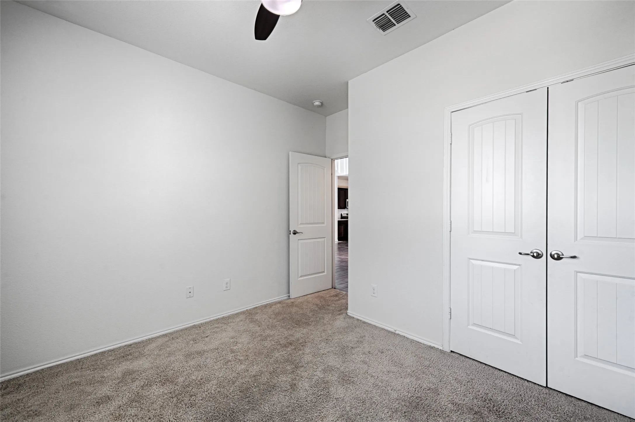 Single Family Residence For Rent in Kaufman County , 4017 Springfield Lane, Heartland, Texas 75126, 4 Bedroom, 3 Bathroom, 2 Garage spaces, 2,204 Sqft, built in 2019, mls#21399477, Real Estate Agent in Heartland, Homes For Rent in Kaufman county, Homes For Rent in Heartland, Realtor in Heartland Texas, Real Estate Brokerage Independent Realty Texas, Luminita Cordes Realtor