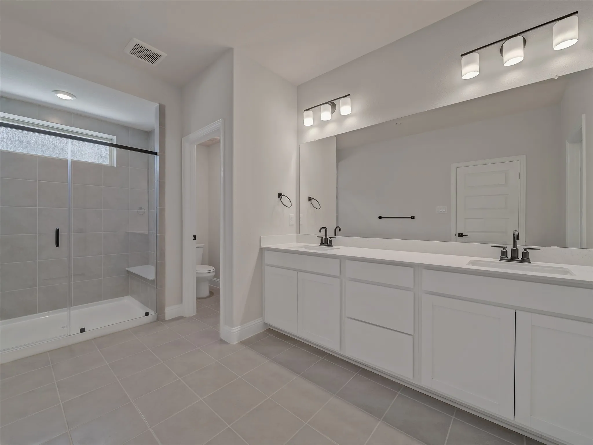 Townhouse For Sale in Collin County , 3500 Kingsland Drive, Plano, Texas 75074, 4 Bedroom, 4 Bathroom, 2 Garage spaces, 2,098 Sqft, built in 2023, mls#21401839, Real Estate Agent in Plano, Homes For Sale in Collin county, Homes For Sale in Plano, Realtor in Plano Texas, Real Estate Brokerage Independent Realty Texas, Luminita Cordes Realtor