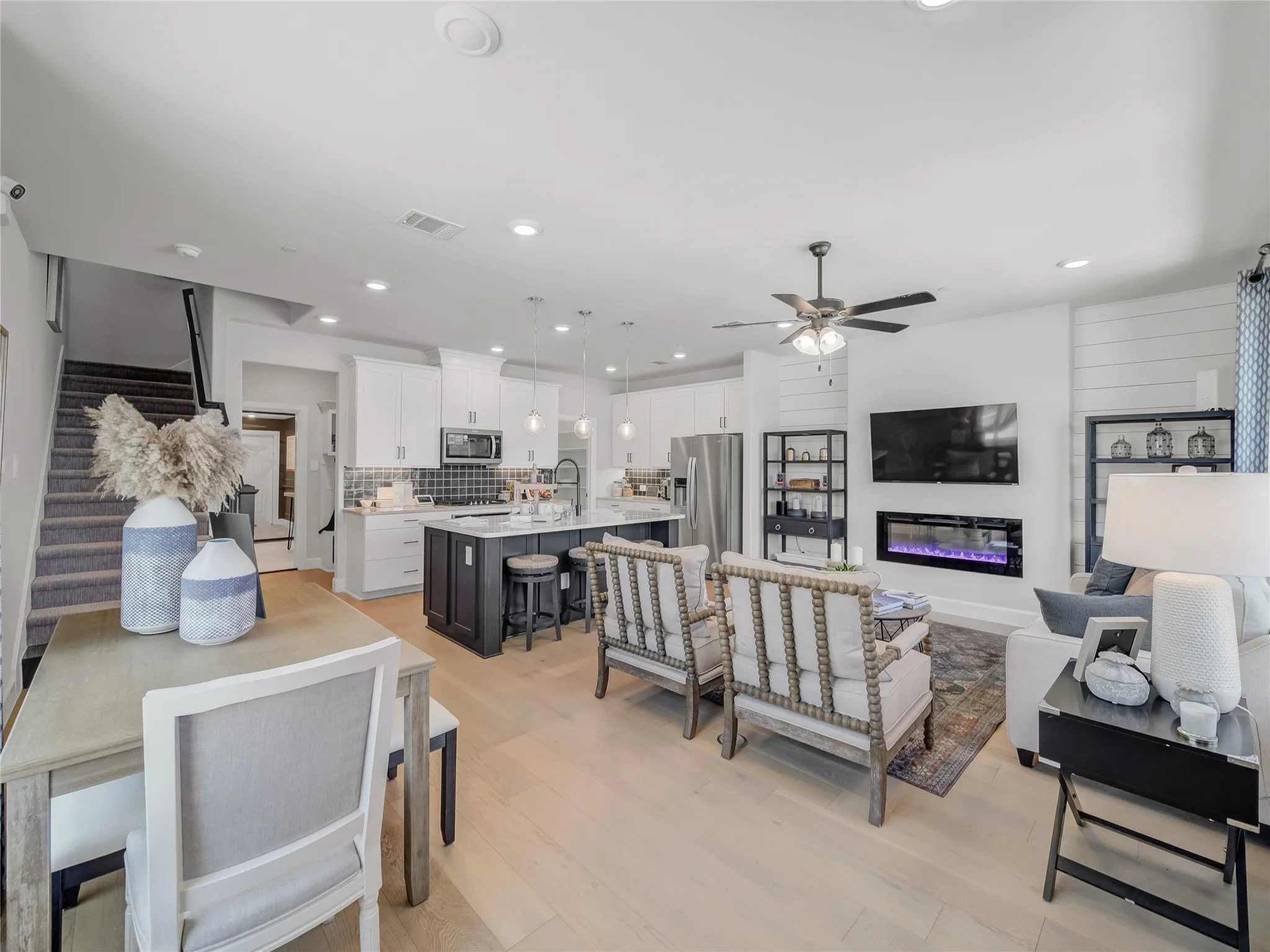 Townhouse For Sale in Collin County , 3500 Kingsland Drive, Plano, Texas 75074, 4 Bedroom, 4 Bathroom, 2 Garage spaces, 2,098 Sqft, built in 2023, mls#21401839, Real Estate Agent in Plano, Homes For Sale in Collin county, Homes For Sale in Plano, Realtor in Plano Texas, Real Estate Brokerage Independent Realty Texas, Luminita Cordes Realtor