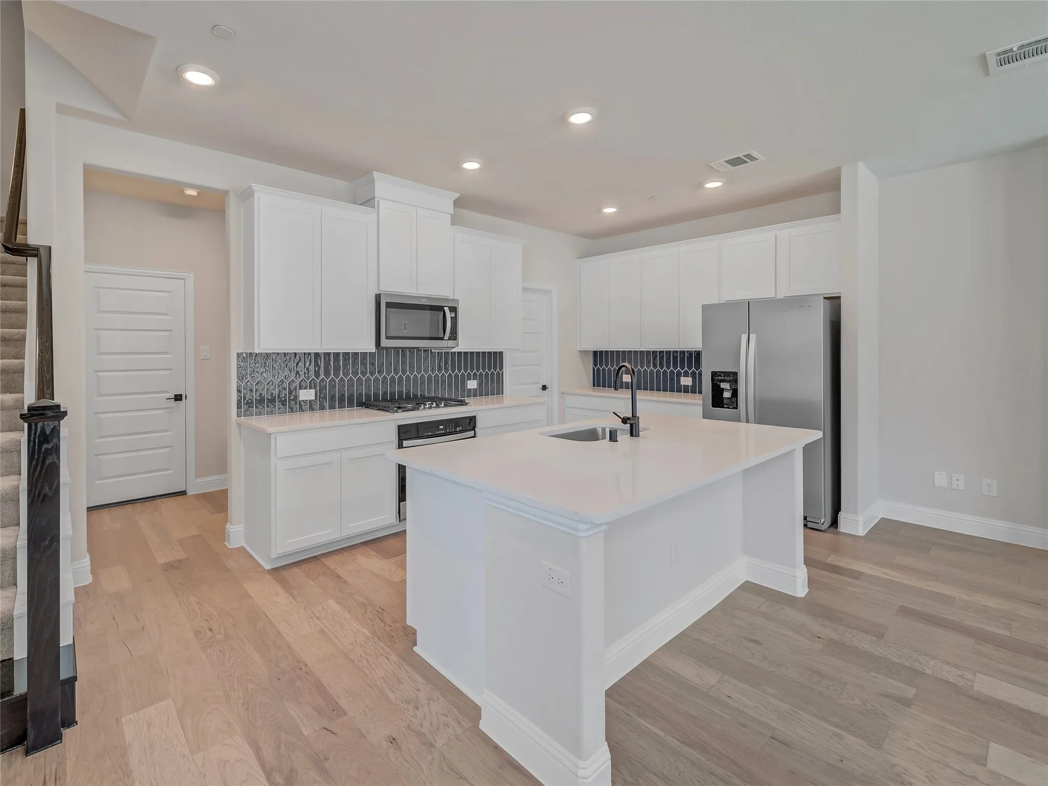 Townhouse For Sale in Collin County , 3500 Kingsland Drive, Plano, Texas 75074, 4 Bedroom, 4 Bathroom, 2 Garage spaces, 2,098 Sqft, built in 2023, mls#21401839, Real Estate Agent in Plano, Homes For Sale in Collin county, Homes For Sale in Plano, Realtor in Plano Texas, Real Estate Brokerage Independent Realty Texas, Luminita Cordes Realtor