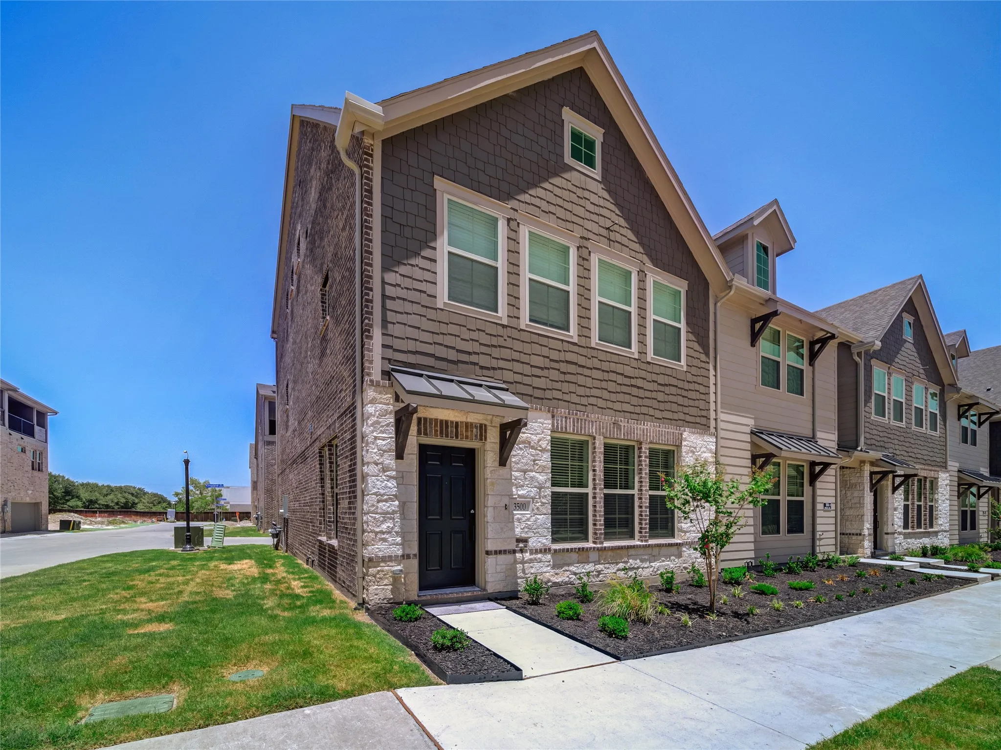 Townhouse For Sale in Collin County , 3500 Kingsland Drive, Plano, Texas 75074, 4 Bedroom, 4 Bathroom, 2 Garage spaces, 2,098 Sqft, built in 2023, mls#21401839, Real Estate Agent in Plano, Homes For Sale in Collin county, Homes For Sale in Plano, Realtor in Plano Texas, Real Estate Brokerage Independent Realty Texas, Luminita Cordes Realtor