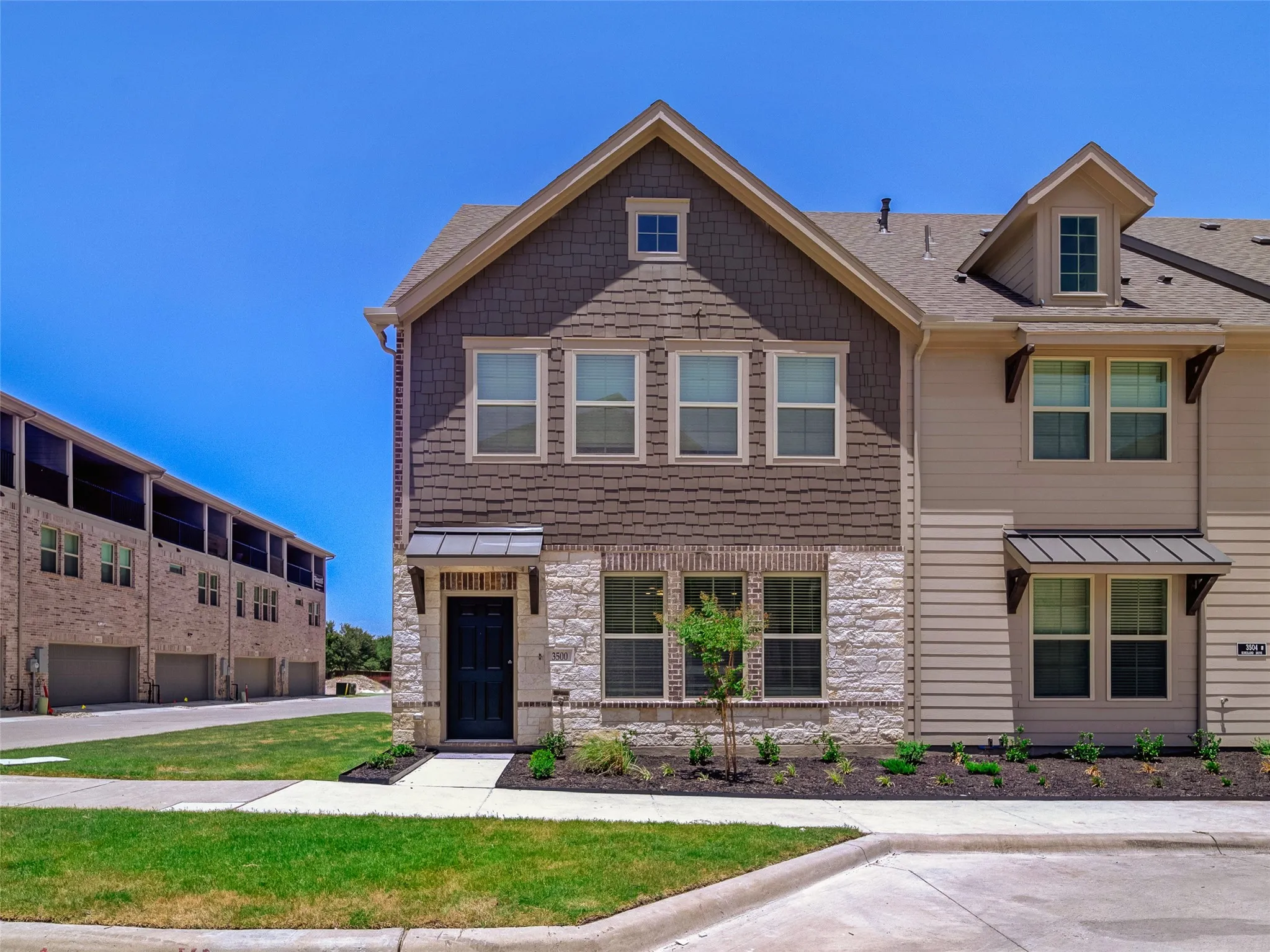 Townhouse For Sale in Collin County , 3500 Kingsland Drive, Plano, Texas 75074, 4 Bedroom, 4 Bathroom, 2 Garage spaces, 2,098 Sqft, built in 2023, mls#21401839, Real Estate Agent in Plano, Homes For Sale in Collin county, Homes For Sale in Plano, Realtor in Plano Texas, Real Estate Brokerage Independent Realty Texas, Luminita Cordes Realtor