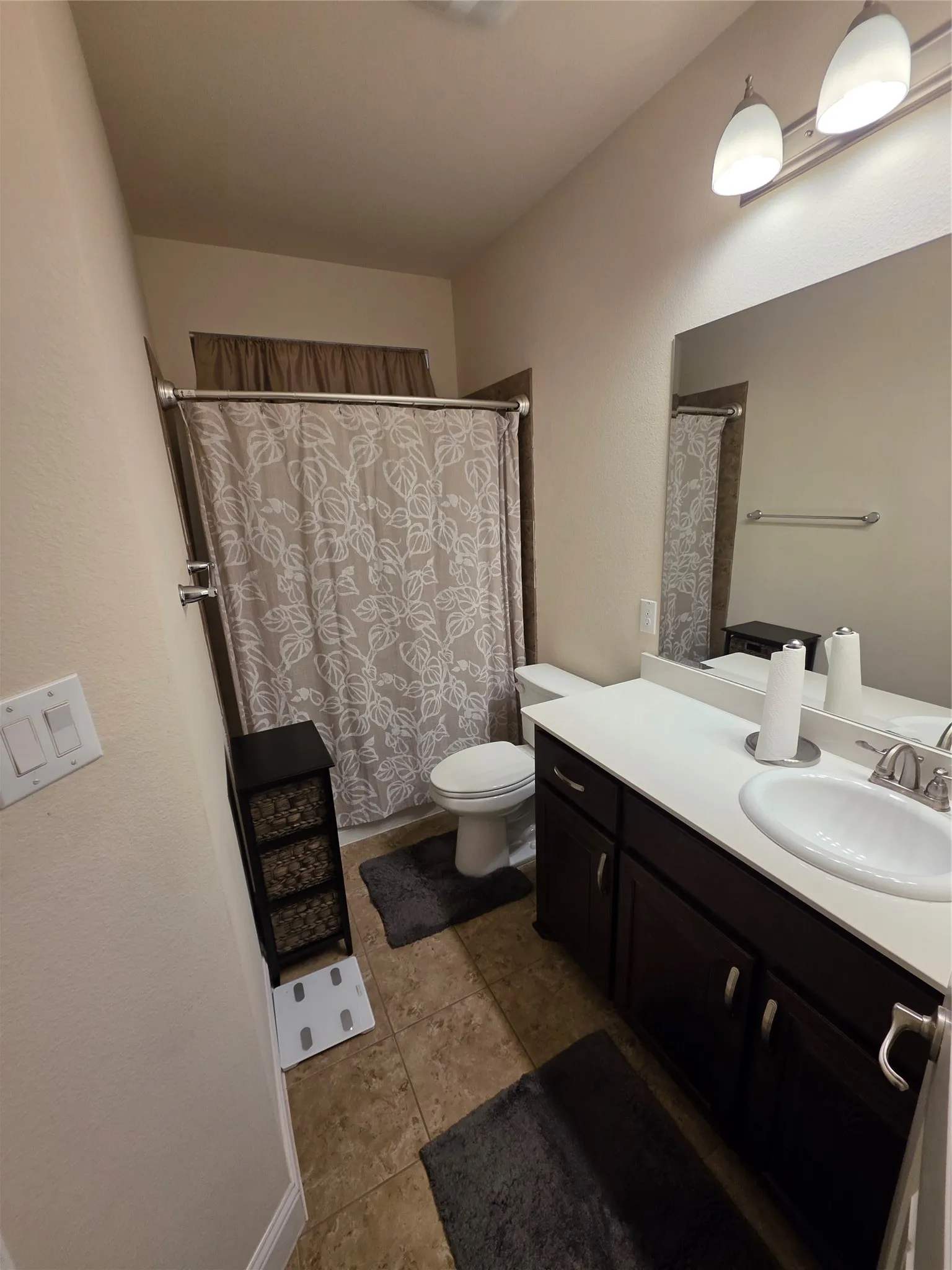 Single Family Residence For Sale in Dallas County , 7305 Venice Drive 1, Grand Prairie, Texas 75054, 2 Bedroom, 3 Bathroom, 2 Garage spaces, 1,797 Sqft, built in 2016, mls#21401584, Real Estate Agent in Grand Prairie, Homes For Sale in Dallas county, Homes For Sale in Grand Prairie, Realtor in Grand Prairie Texas, Real Estate Brokerage Independent Realty Texas, Luminita Cordes Realtor