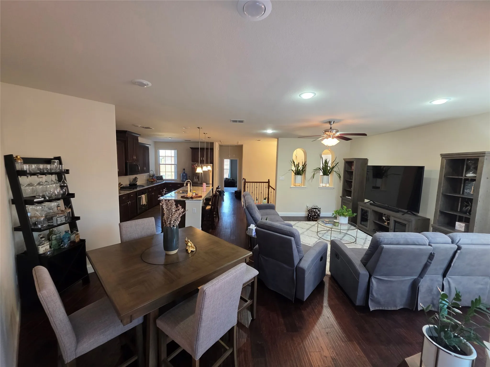 Single Family Residence For Sale in Dallas County , 7305 Venice Drive 1, Grand Prairie, Texas 75054, 2 Bedroom, 3 Bathroom, 2 Garage spaces, 1,797 Sqft, built in 2016, mls#21401584, Real Estate Agent in Grand Prairie, Homes For Sale in Dallas county, Homes For Sale in Grand Prairie, Realtor in Grand Prairie Texas, Real Estate Brokerage Independent Realty Texas, Luminita Cordes Realtor