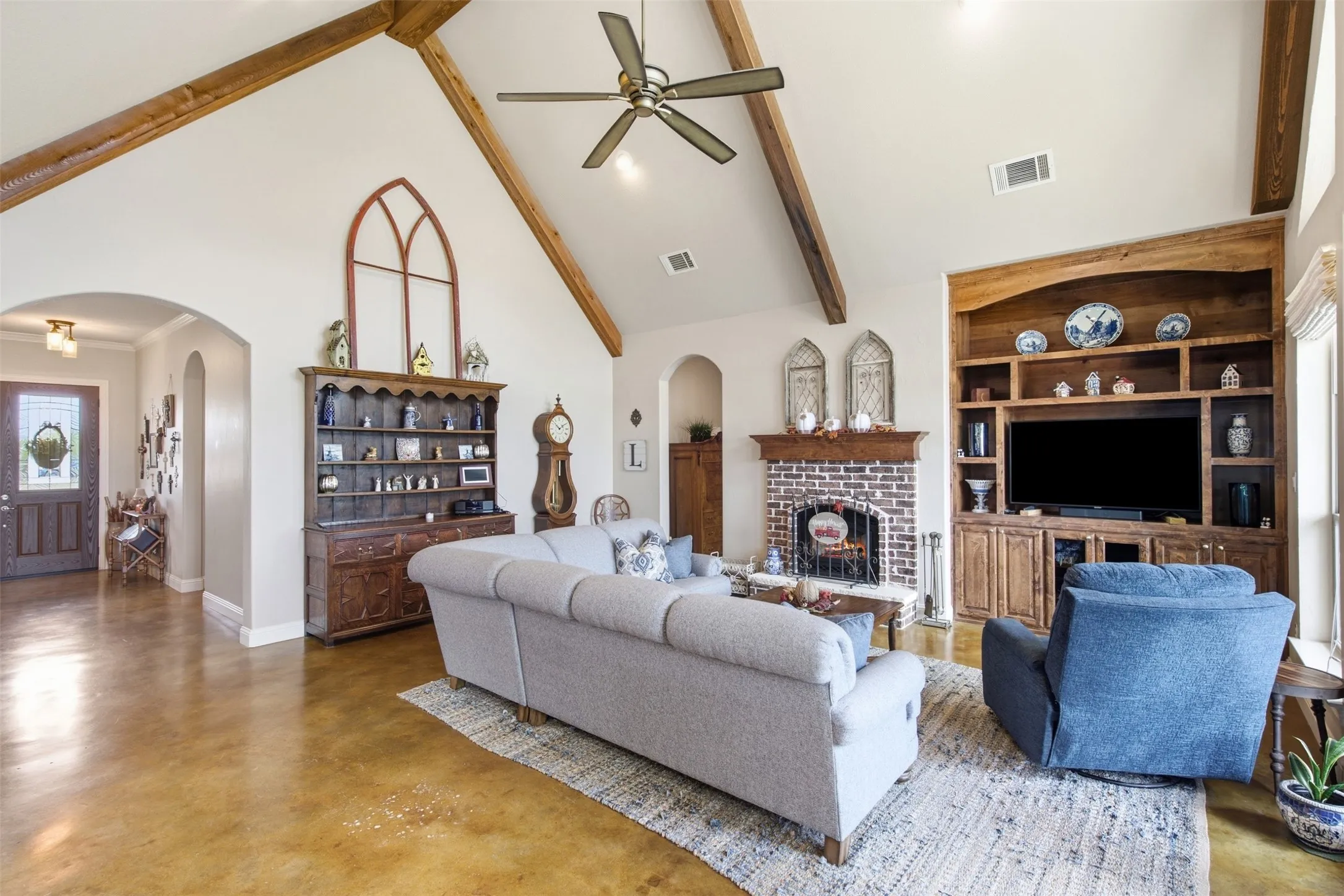 Single Family Residence For Sale in Hunt County , 5541 County Road 1130, Farmersville, Texas 75442, 3 Bedroom, 3 Bathroom, 2 Garage spaces, 3,142 Sqft, built in 2015, mls#21398950, Real Estate Agent in Farmersville, Homes For Sale in Hunt county, Homes For Sale in Farmersville, Realtor in Farmersville Texas, Real Estate Brokerage Independent Realty Texas, Luminita Cordes Realtor