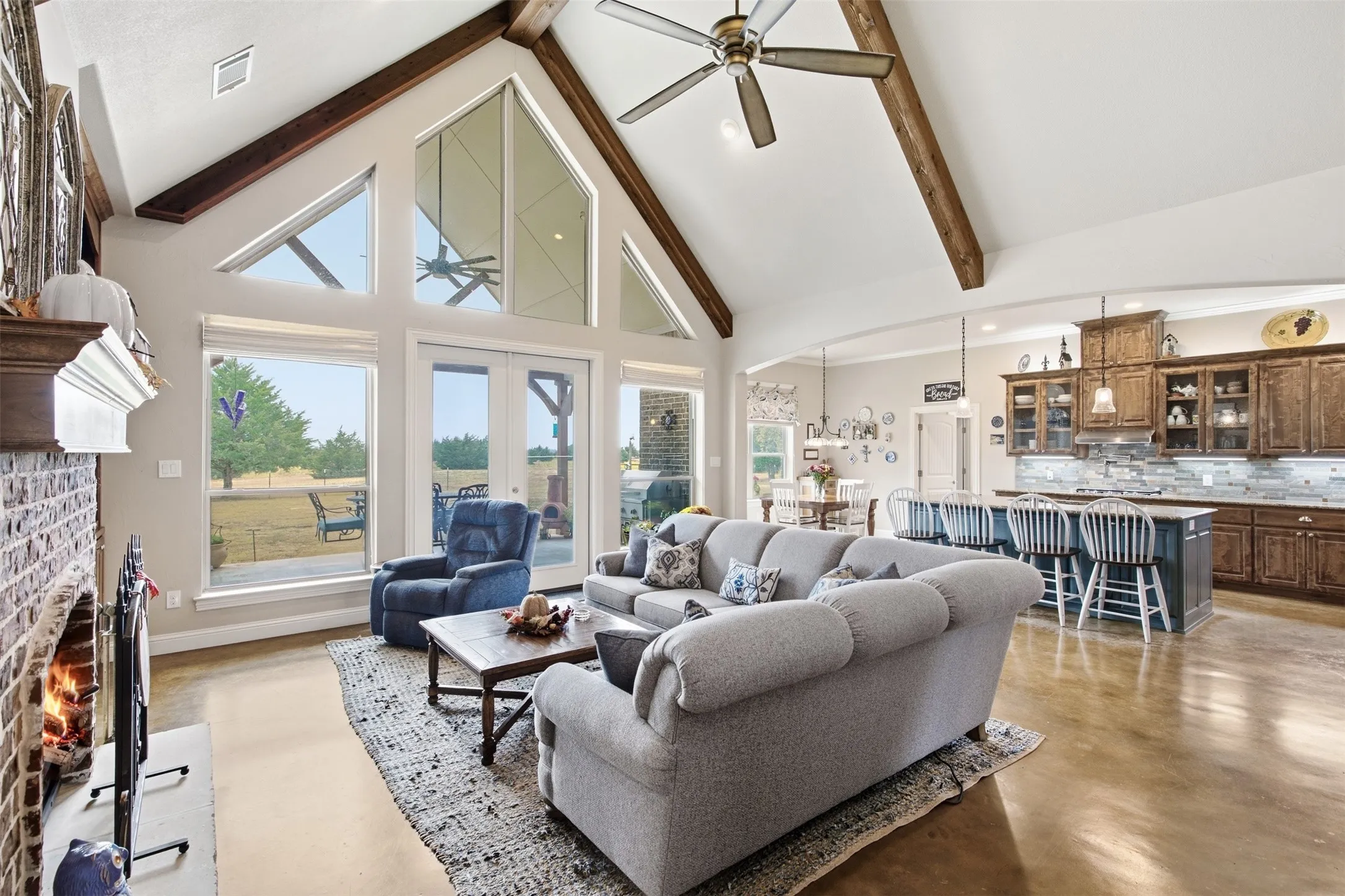 Single Family Residence For Sale in Hunt County , 5541 County Road 1130, Farmersville, Texas 75442, 3 Bedroom, 3 Bathroom, 2 Garage spaces, 3,142 Sqft, built in 2015, mls#21398950, Real Estate Agent in Farmersville, Homes For Sale in Hunt county, Homes For Sale in Farmersville, Realtor in Farmersville Texas, Real Estate Brokerage Independent Realty Texas, Luminita Cordes Realtor