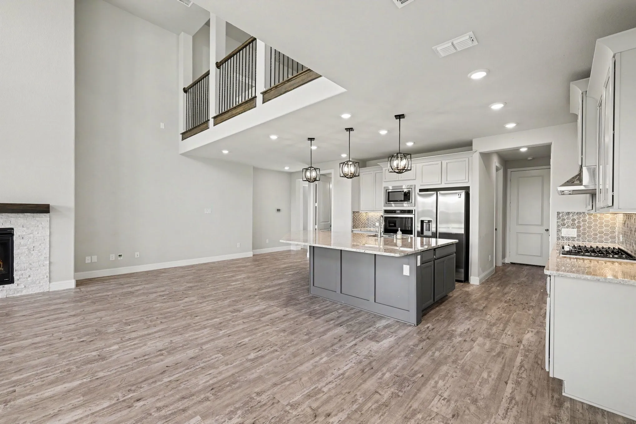 Single Family Residence For Sale in Denton County , 2317 Willow Garden Drive, Little Elm, Texas 75068, 5 Bedroom, 4 Bathroom, 2 Garage spaces, 3,496 Sqft, built in 2021, mls#21401850, Real Estate Agent in Little Elm, Homes For Sale in Denton county, Homes For Sale in Little Elm, Realtor in Little Elm Texas, Real Estate Brokerage Independent Realty Texas, Luminita Cordes Realtor
