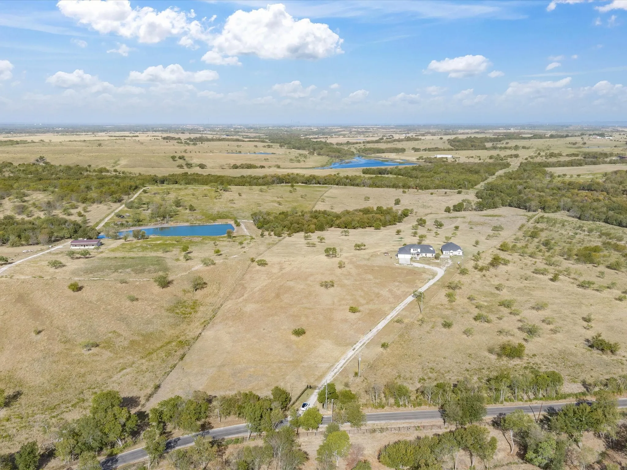 Single Family Residence For Sale in Ellis County , 781 Alsdorf Road, Ennis, Texas 75119, 5 Bedroom, 4 Bathroom, 2 Garage spaces, 3,438 Sqft, built in 2021, mls#21400616, Real Estate Agent in Ennis, Homes For Sale in Ellis county, Homes For Sale in Ennis, Realtor in Ennis Texas, Real Estate Brokerage Independent Realty Texas, Luminita Cordes Realtor