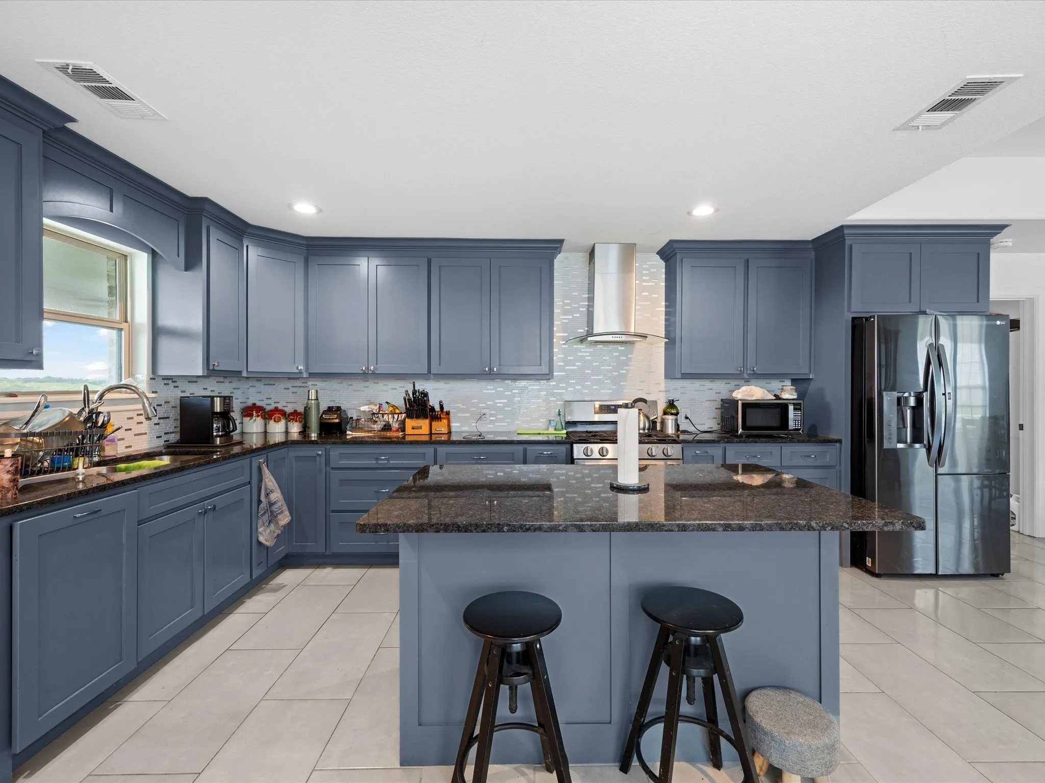 Single Family Residence For Sale in Ellis County , 781 Alsdorf Road, Ennis, Texas 75119, 5 Bedroom, 4 Bathroom, 2 Garage spaces, 3,438 Sqft, built in 2021, mls#21400616, Real Estate Agent in Ennis, Homes For Sale in Ellis county, Homes For Sale in Ennis, Realtor in Ennis Texas, Real Estate Brokerage Independent Realty Texas, Luminita Cordes Realtor