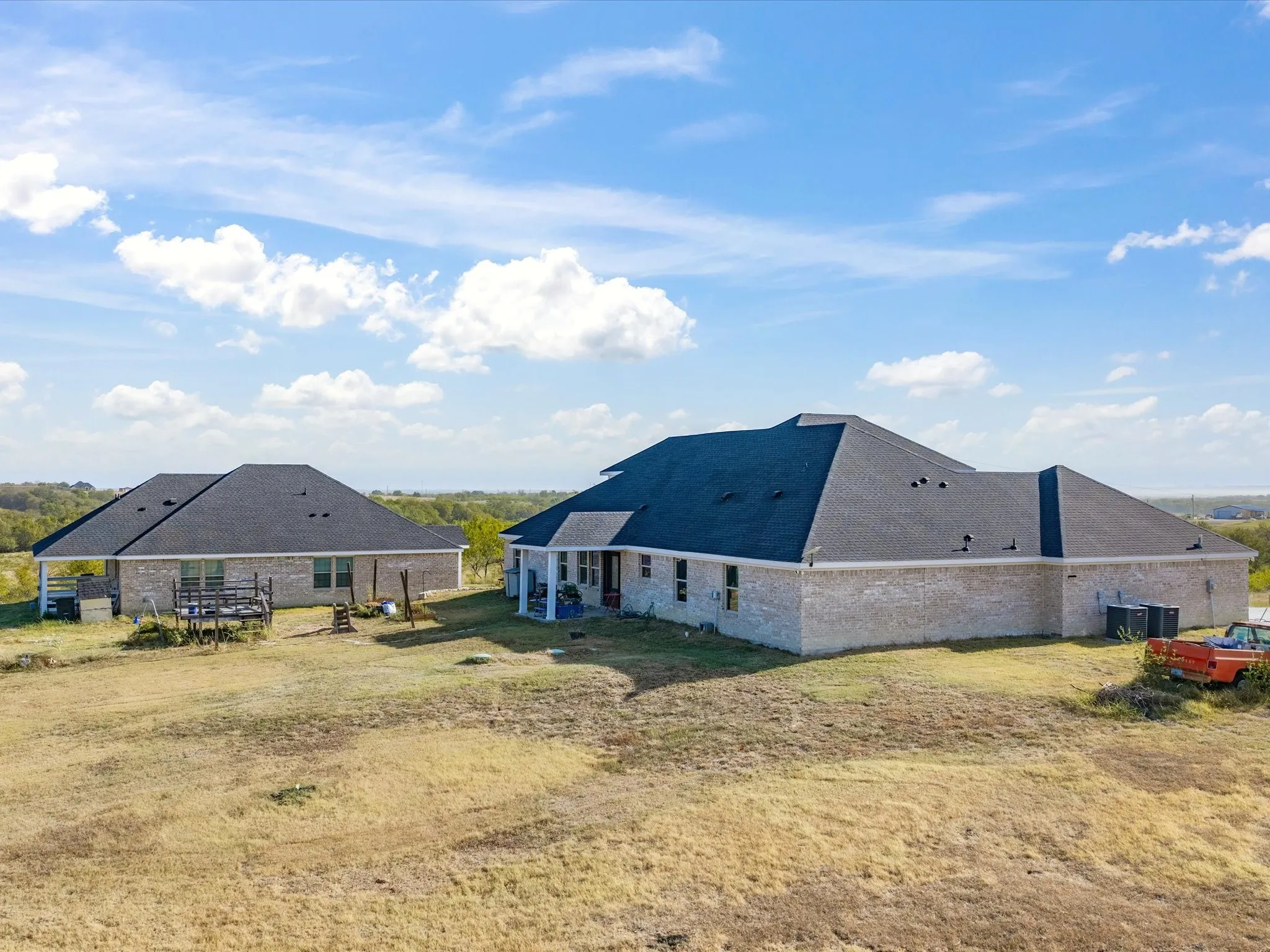 Single Family Residence For Sale in Ellis County , 781 Alsdorf Road, Ennis, Texas 75119, 5 Bedroom, 4 Bathroom, 2 Garage spaces, 3,438 Sqft, built in 2021, mls#21400616, Real Estate Agent in Ennis, Homes For Sale in Ellis county, Homes For Sale in Ennis, Realtor in Ennis Texas, Real Estate Brokerage Independent Realty Texas, Luminita Cordes Realtor