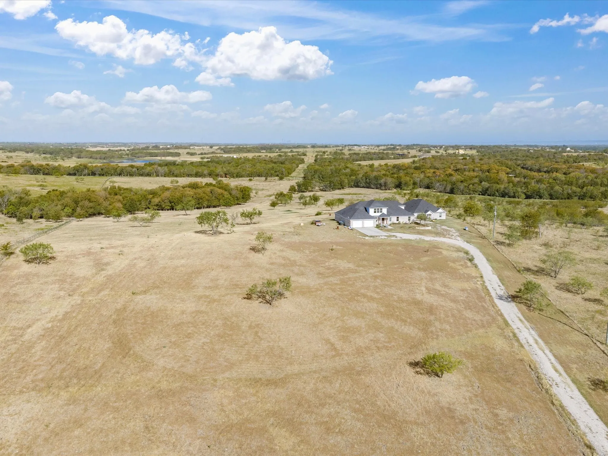Single Family Residence For Sale in Ellis County , 781 Alsdorf Road, Ennis, Texas 75119, 5 Bedroom, 4 Bathroom, 2 Garage spaces, 3,438 Sqft, built in 2021, mls#21400616, Real Estate Agent in Ennis, Homes For Sale in Ellis county, Homes For Sale in Ennis, Realtor in Ennis Texas, Real Estate Brokerage Independent Realty Texas, Luminita Cordes Realtor