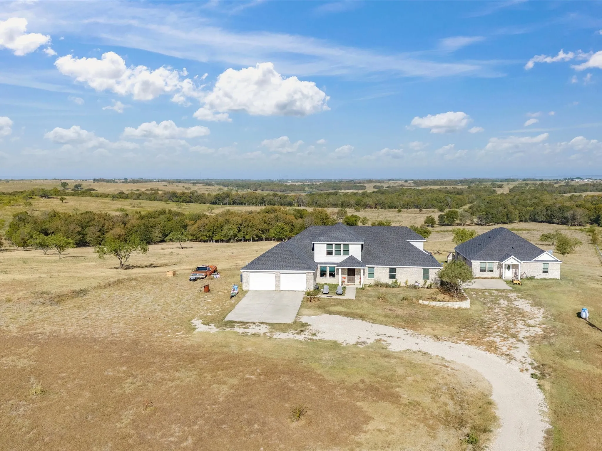 Single Family Residence For Sale in Ellis County , 781 Alsdorf Road, Ennis, Texas 75119, 5 Bedroom, 4 Bathroom, 2 Garage spaces, 3,438 Sqft, built in 2021, mls#21400616, Real Estate Agent in Ennis, Homes For Sale in Ellis county, Homes For Sale in Ennis, Realtor in Ennis Texas, Real Estate Brokerage Independent Realty Texas, Luminita Cordes Realtor