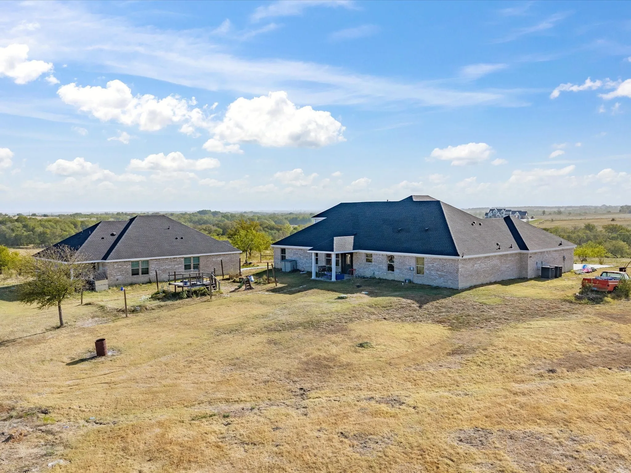 Single Family Residence For Sale in Ellis County , 781 Alsdorf Road, Ennis, Texas 75119, 5 Bedroom, 4 Bathroom, 2 Garage spaces, 3,438 Sqft, built in 2021, mls#21400616, Real Estate Agent in Ennis, Homes For Sale in Ellis county, Homes For Sale in Ennis, Realtor in Ennis Texas, Real Estate Brokerage Independent Realty Texas, Luminita Cordes Realtor