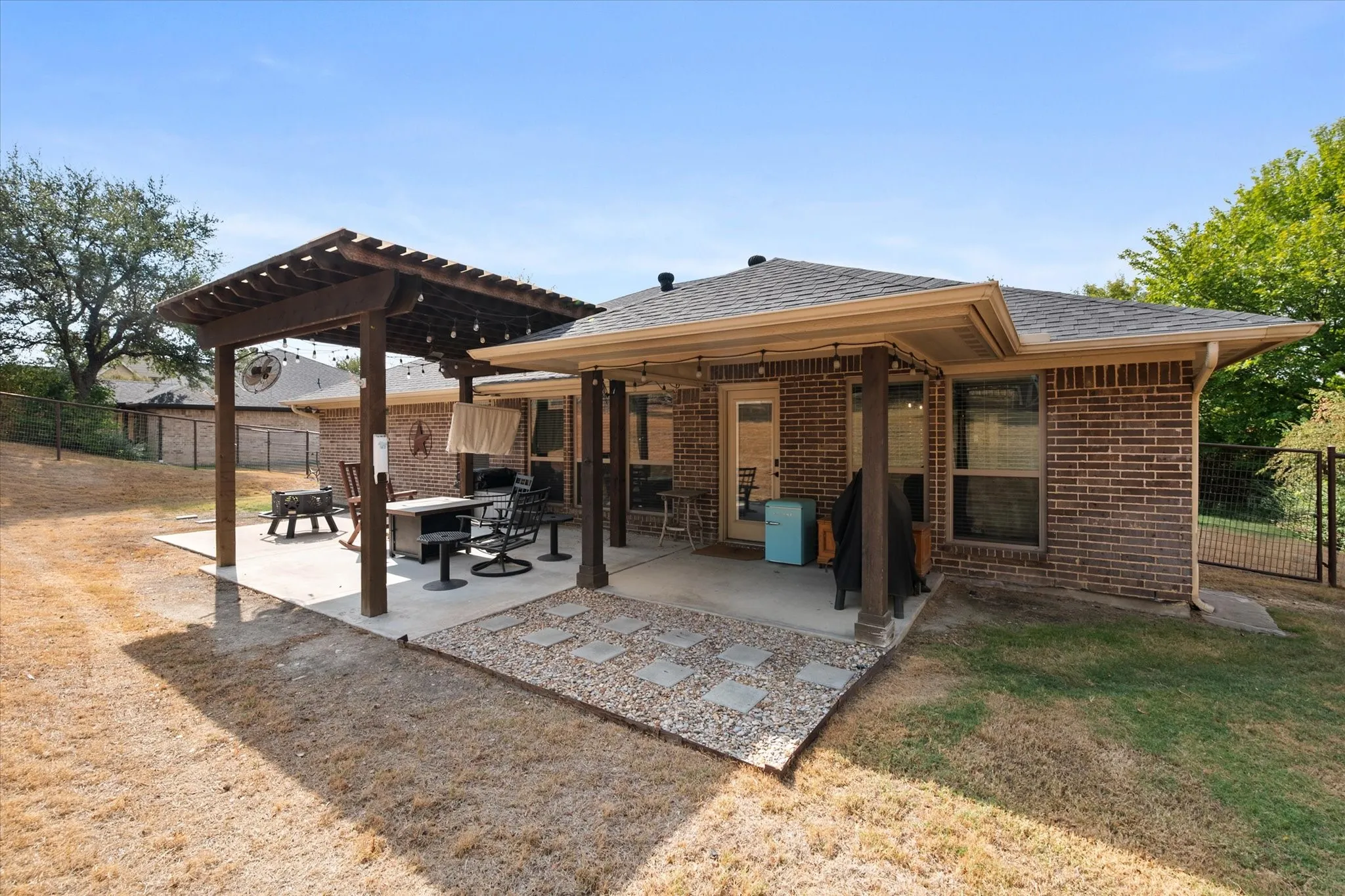 What a wonder outside entertaining space!
