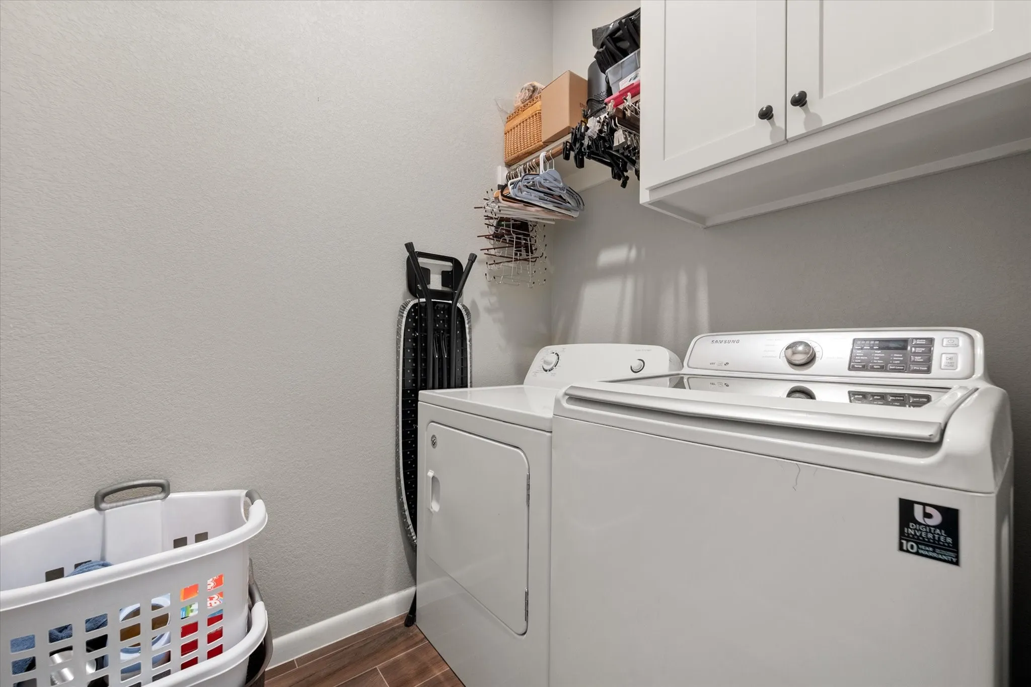 Single Family Residence For Sale in Tarrant County , 8928 Holt Street, Lakeside, Texas 76135, 3 Bedroom, 2 Bathroom, 2 Garage spaces, 1,590 Sqft, built in 2018, mls#21399641, Real Estate Agent in Lakeside, Homes For Sale in Tarrant county, Homes For Sale in Lakeside, Realtor in Lakeside Texas, Real Estate Brokerage Independent Realty Texas, Luminita Cordes Realtor