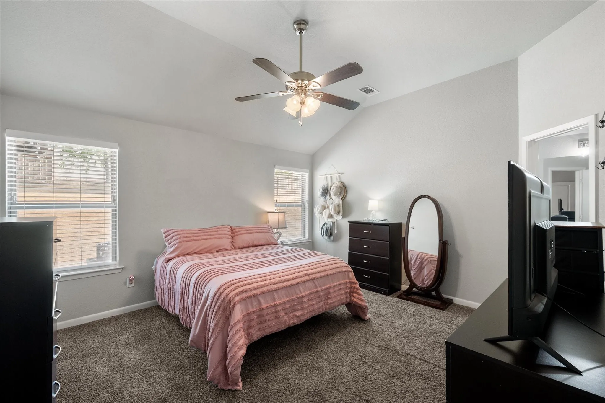 Single Family Residence For Sale in Tarrant County , 8928 Holt Street, Lakeside, Texas 76135, 3 Bedroom, 2 Bathroom, 2 Garage spaces, 1,590 Sqft, built in 2018, mls#21399641, Real Estate Agent in Lakeside, Homes For Sale in Tarrant county, Homes For Sale in Lakeside, Realtor in Lakeside Texas, Real Estate Brokerage Independent Realty Texas, Luminita Cordes Realtor