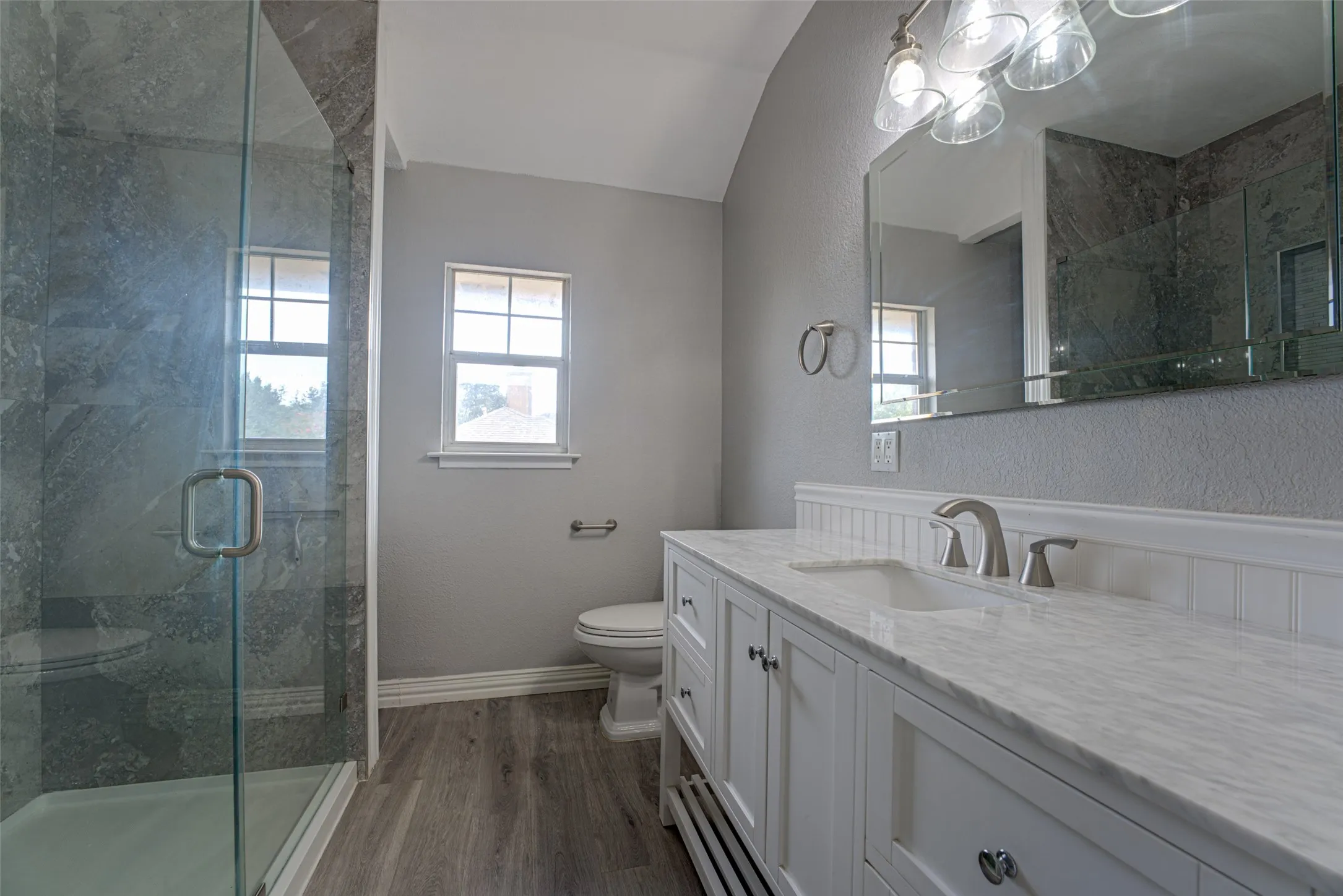 Single Family Residence For Sale in Dallas County , 4005 Baywatch Drive, Rowlett, Texas 75088, 4 Bedroom, 3 Bathroom, 2 Garage spaces, 2,847 Sqft, built in 1996, mls#21398682, Real Estate Agent in Rowlett, Homes For Sale in Dallas county, Homes For Sale in Rowlett, Realtor in Rowlett Texas, Real Estate Brokerage Independent Realty Texas, Luminita Cordes Realtor