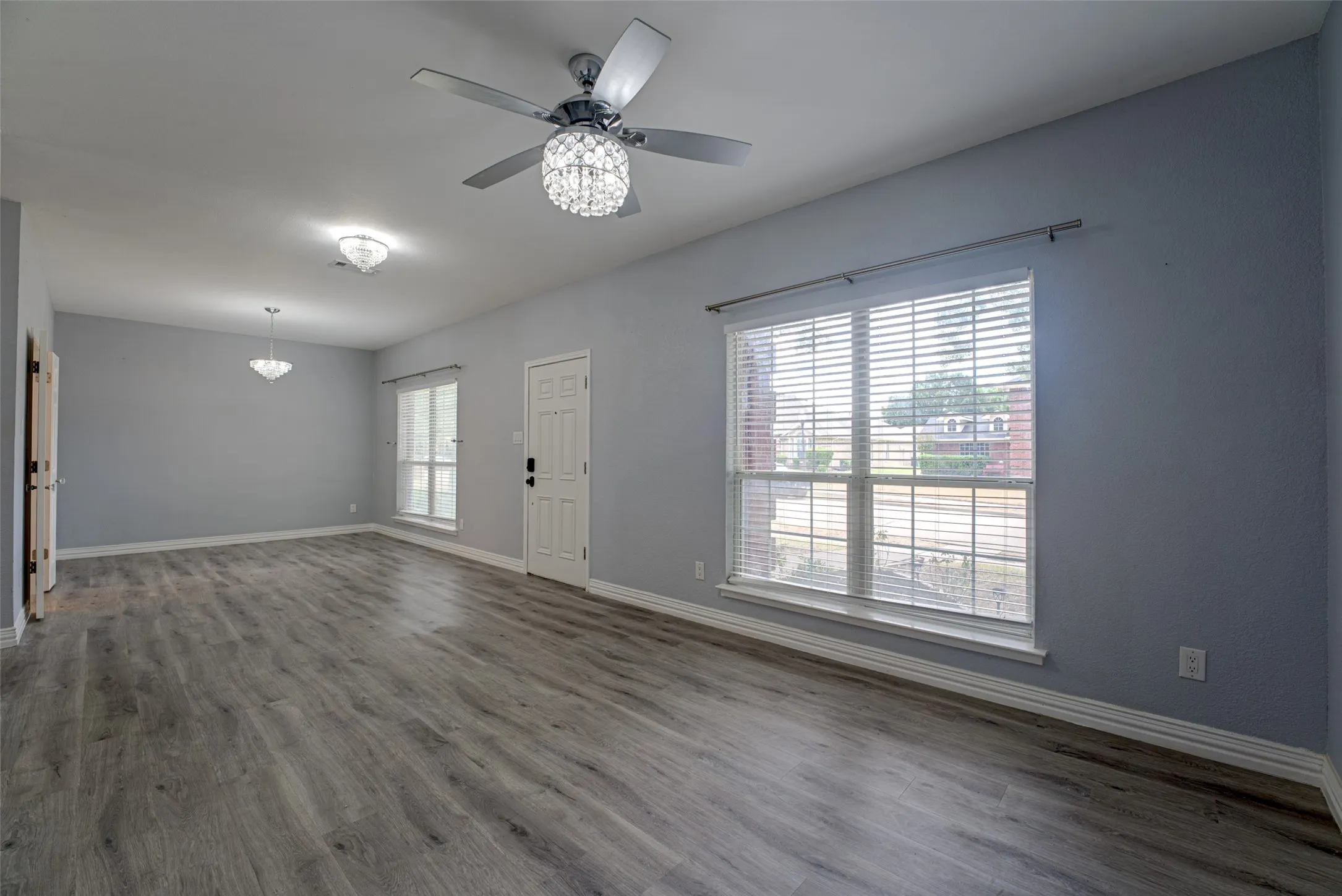Single Family Residence For Sale in Dallas County , 4005 Baywatch Drive, Rowlett, Texas 75088, 4 Bedroom, 3 Bathroom, 2 Garage spaces, 2,847 Sqft, built in 1996, mls#21398682, Real Estate Agent in Rowlett, Homes For Sale in Dallas county, Homes For Sale in Rowlett, Realtor in Rowlett Texas, Real Estate Brokerage Independent Realty Texas, Luminita Cordes Realtor