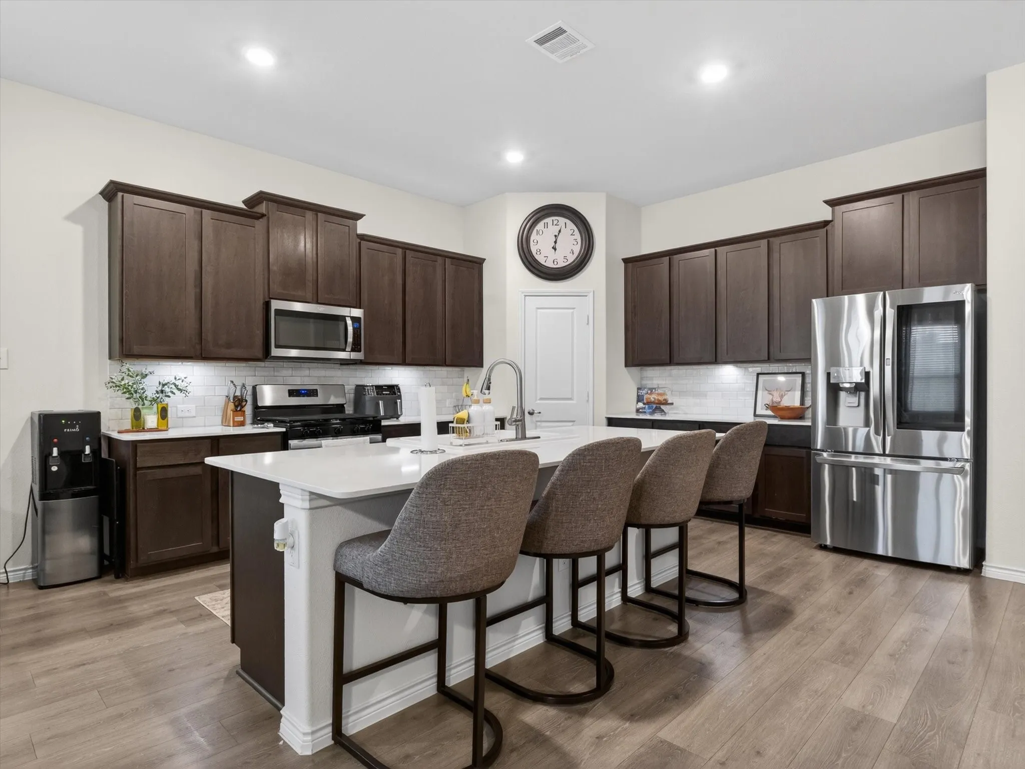 Single Family Residence For Rent in Denton County , 3027 Moccasin Lane, Aubrey, Texas 76227, 4 Bedroom, 2 Bathroom, 2 Garage spaces, 2,033 Sqft, built in 2022, mls#21401392, Real Estate Agent in Aubrey, Homes For Rent in Denton county, Homes For Rent in Aubrey, Realtor in Aubrey Texas, Real Estate Brokerage Independent Realty Texas, Luminita Cordes Realtor
